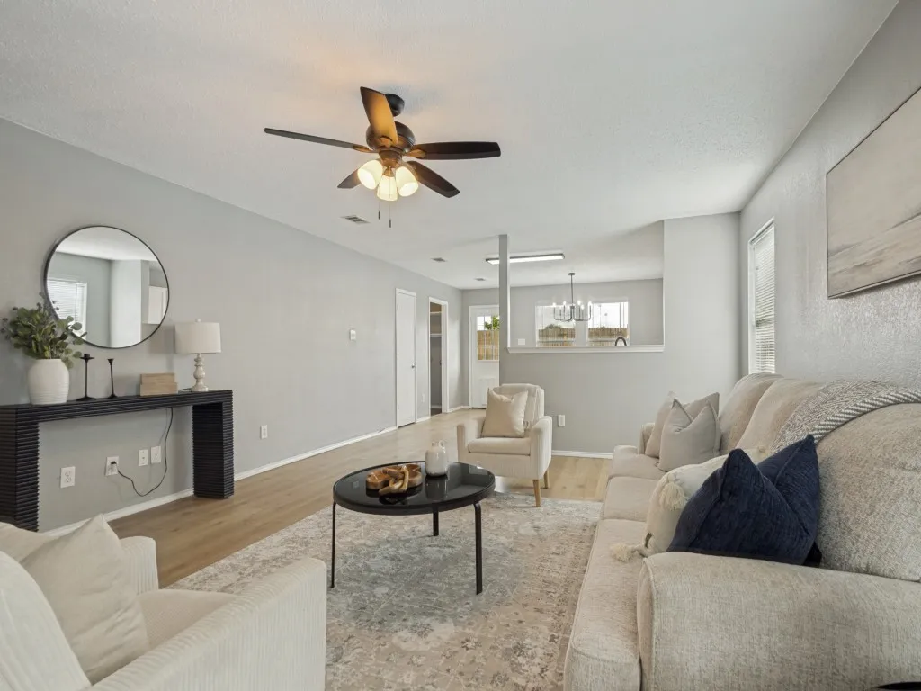 Single Family Residence For Sale in Tarrant County , 5521 Camarillo Drive, Fort Worth, Texas 76244, 3 Bedrooms, 2 Bathrooms, 2 Garage spaces, 1,644 Sqft, built in 2002, Price $280,000, mls#21305349, Real Estate Agent in Fort Worth, Homes For Sale in Tarrant county, Homes For Sale in Fort Worth, Realtor in Fort Worth Texas, Real Estate Brokerage Independent Realty Texas, Luminita Cordes Realtor