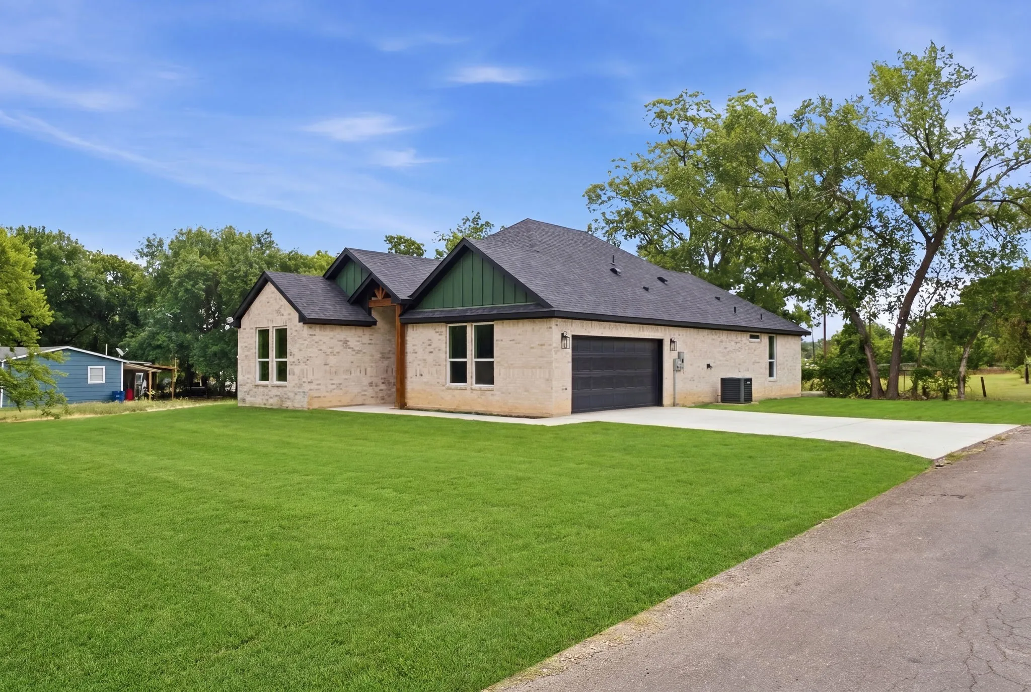 Single Family Residence For Sale in Ellis County , 201 E Freeman Street, Ennis, Texas 75119, 3 Bedroom, 2 Bathroom, 2 Garage spaces, 1,657 Sqft, built in 2026, mls#21306522, Real Estate Agent in Ennis, Homes For Sale in Ellis county, Homes For Sale in Ennis, Realtor in Ennis Texas, Real Estate Brokerage Independent Realty Texas, Luminita Cordes Realtor