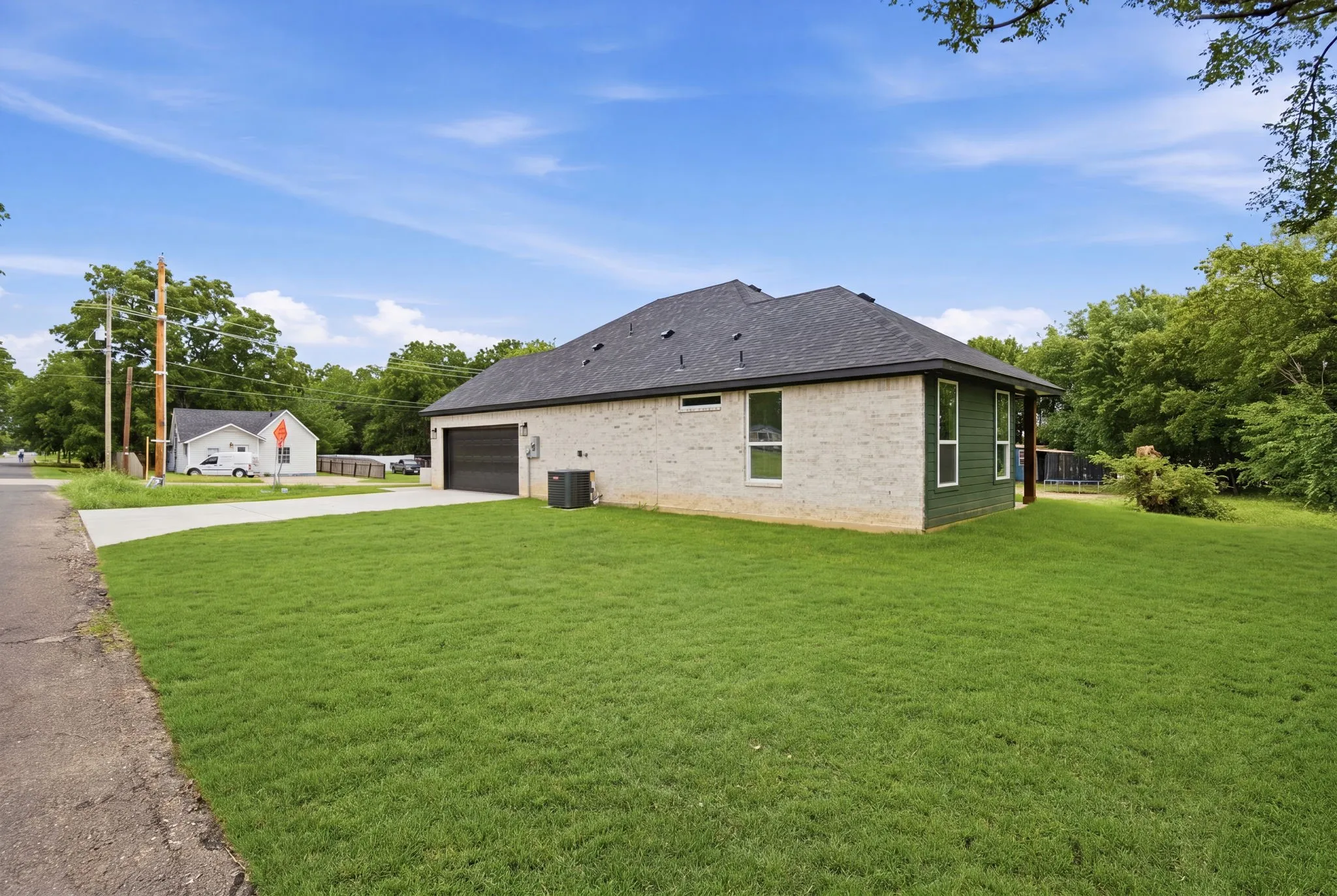 Single Family Residence For Sale in Ellis County , 201 E Freeman Street, Ennis, Texas 75119, 3 Bedroom, 2 Bathroom, 2 Garage spaces, 1,657 Sqft, built in 2026, mls#21306522, Real Estate Agent in Ennis, Homes For Sale in Ellis county, Homes For Sale in Ennis, Realtor in Ennis Texas, Real Estate Brokerage Independent Realty Texas, Luminita Cordes Realtor