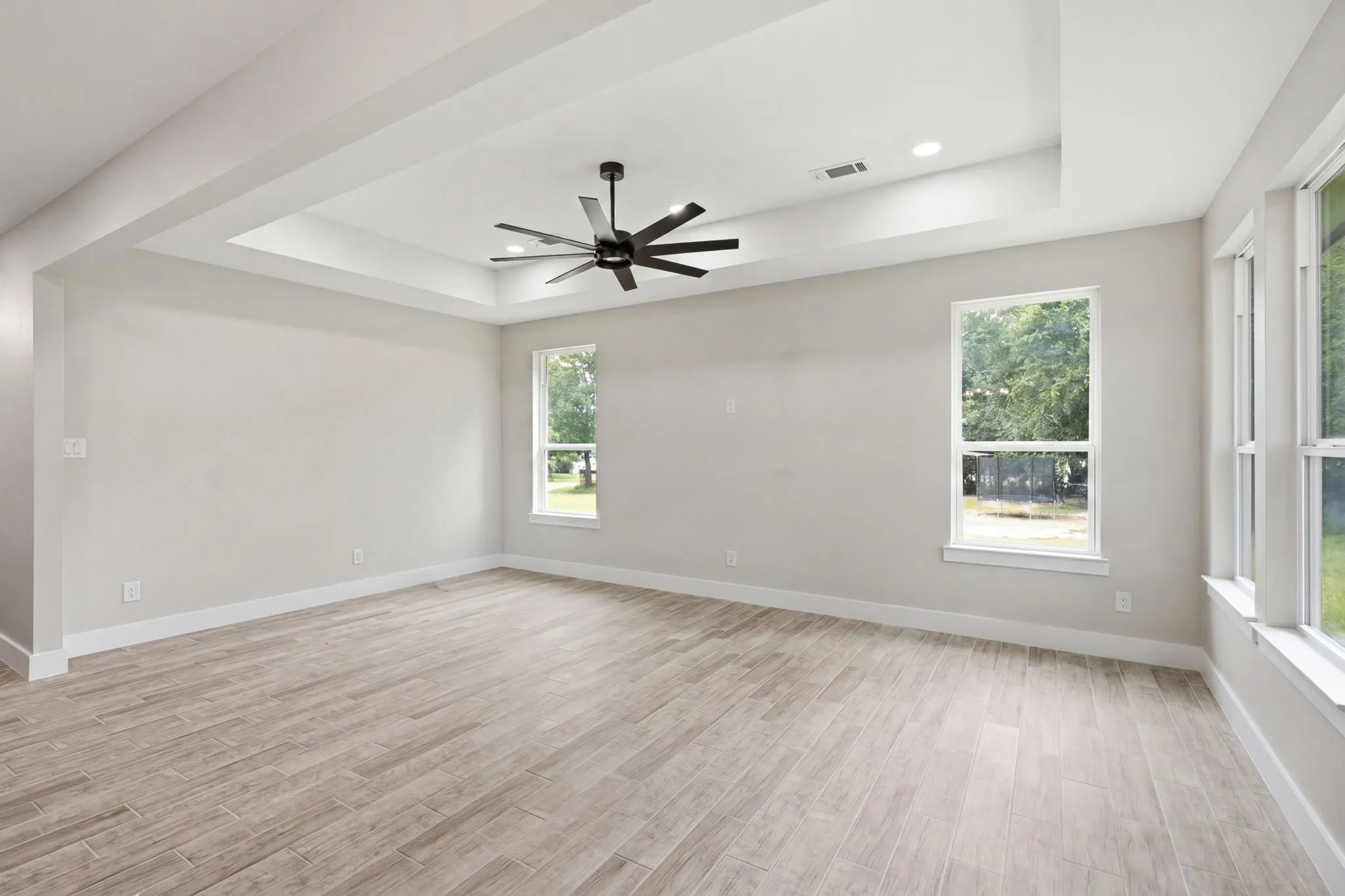 Single Family Residence For Sale in Ellis County , 201 E Freeman Street, Ennis, Texas 75119, 3 Bedroom, 2 Bathroom, 2 Garage spaces, 1,657 Sqft, built in 2026, mls#21306522, Real Estate Agent in Ennis, Homes For Sale in Ellis county, Homes For Sale in Ennis, Realtor in Ennis Texas, Real Estate Brokerage Independent Realty Texas, Luminita Cordes Realtor