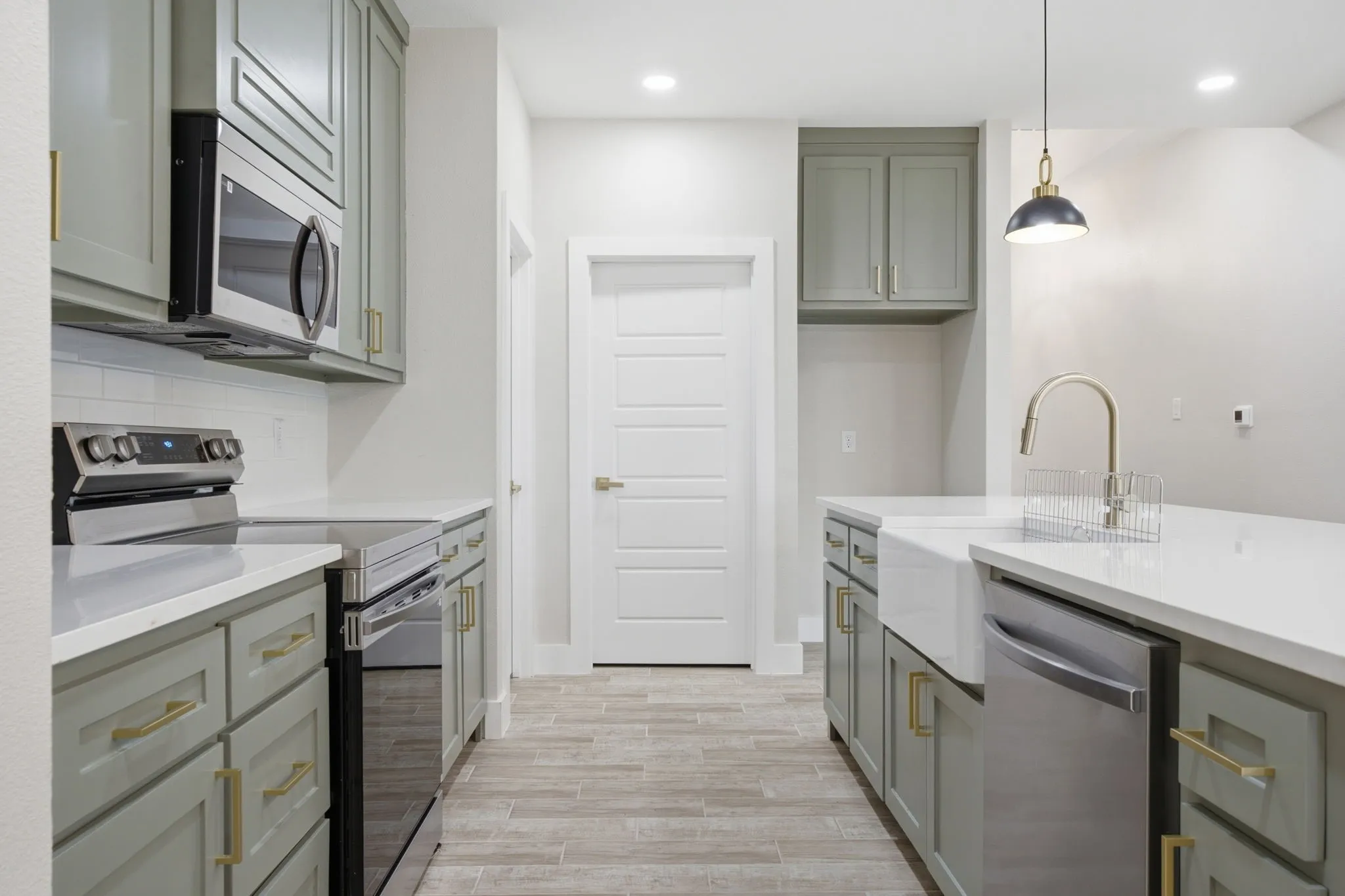 Single Family Residence For Sale in Ellis County , 201 E Freeman Street, Ennis, Texas 75119, 3 Bedroom, 2 Bathroom, 2 Garage spaces, 1,657 Sqft, built in 2026, mls#21306522, Real Estate Agent in Ennis, Homes For Sale in Ellis county, Homes For Sale in Ennis, Realtor in Ennis Texas, Real Estate Brokerage Independent Realty Texas, Luminita Cordes Realtor