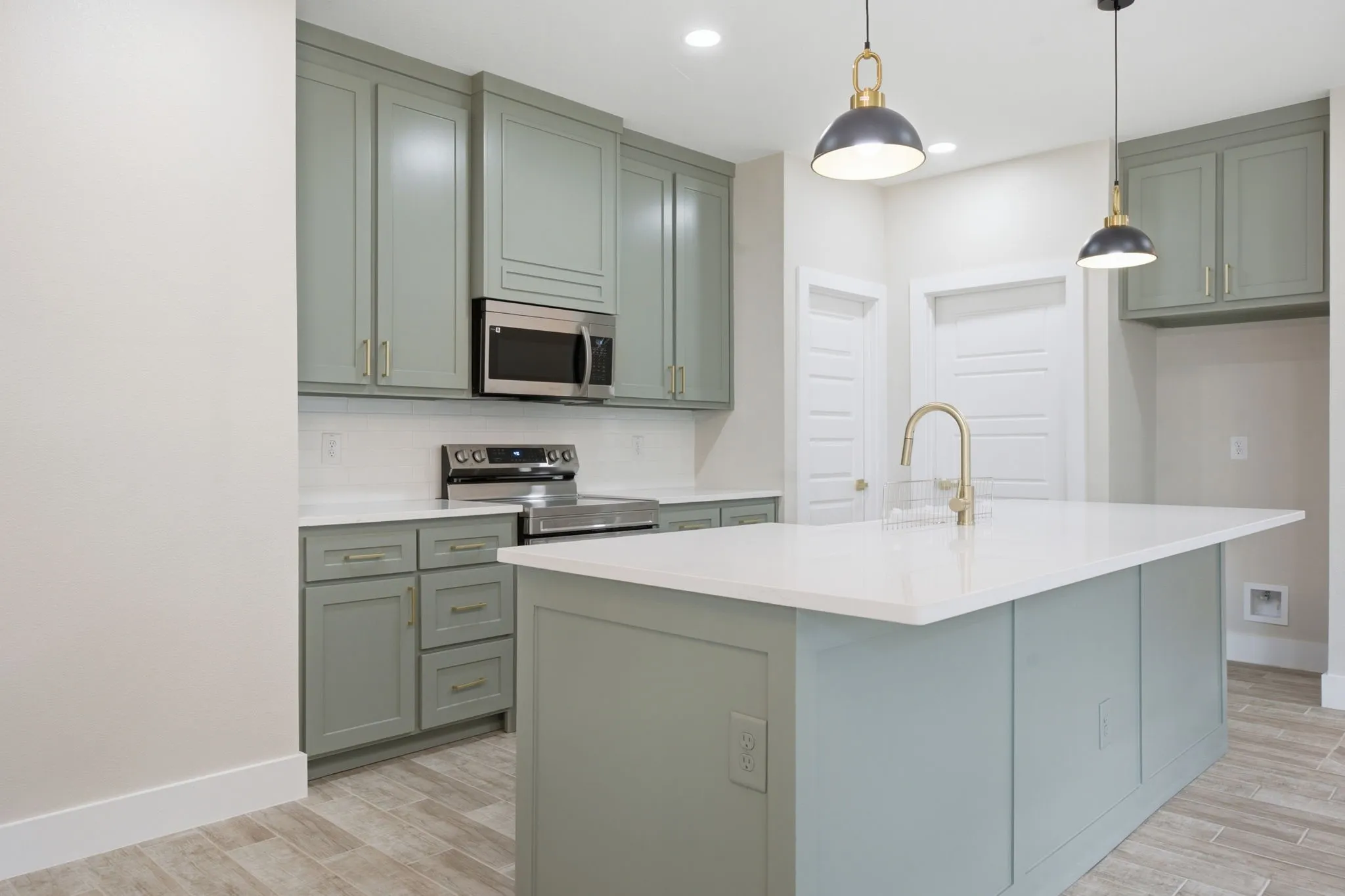 Single Family Residence For Sale in Ellis County , 201 E Freeman Street, Ennis, Texas 75119, 3 Bedroom, 2 Bathroom, 2 Garage spaces, 1,657 Sqft, built in 2026, mls#21306522, Real Estate Agent in Ennis, Homes For Sale in Ellis county, Homes For Sale in Ennis, Realtor in Ennis Texas, Real Estate Brokerage Independent Realty Texas, Luminita Cordes Realtor