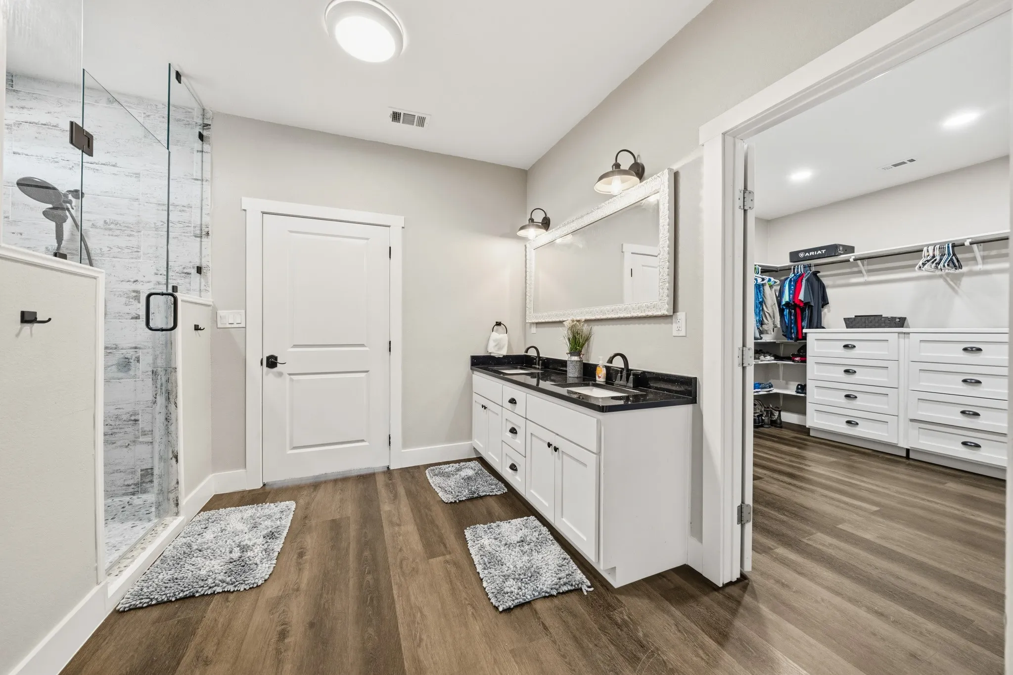 Single Family Residence For Sale in Bosque County , 372 County Road 2547, Meridian, Texas 76665, 4 Bedroom, 3 Bathroom, 3 Garage spaces, 2,800 Sqft, built in 2021, mls#21306569, Real Estate Agent in Meridian, Homes For Sale in Bosque county, Homes For Sale in Meridian, Realtor in Meridian Texas, Real Estate Brokerage Independent Realty Texas, Luminita Cordes Realtor