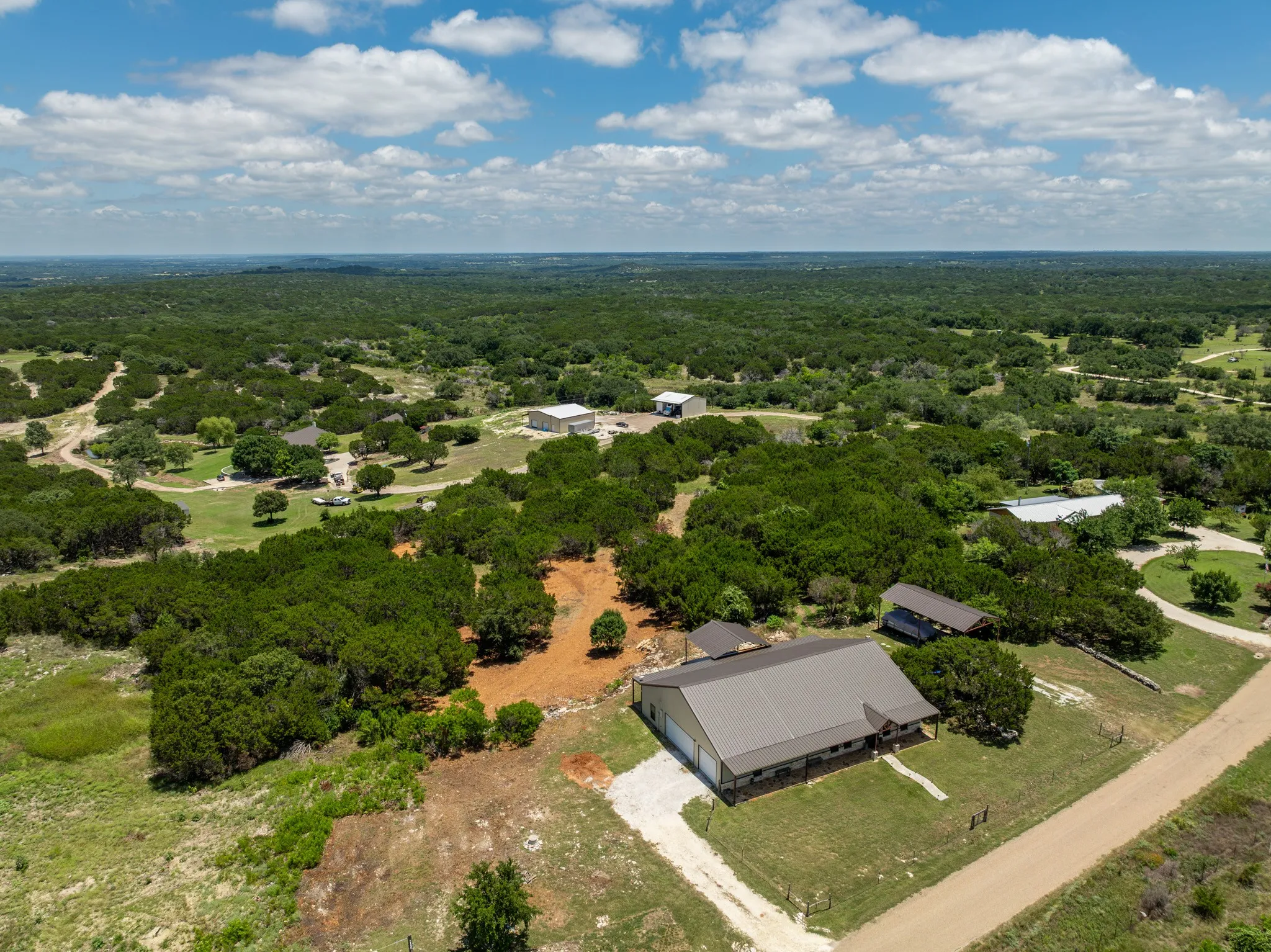 Single Family Residence For Sale in Bosque County , 372 County Road 2547, Meridian, Texas 76665, 4 Bedroom, 3 Bathroom, 3 Garage spaces, 2,800 Sqft, built in 2021, mls#21306569, Real Estate Agent in Meridian, Homes For Sale in Bosque county, Homes For Sale in Meridian, Realtor in Meridian Texas, Real Estate Brokerage Independent Realty Texas, Luminita Cordes Realtor