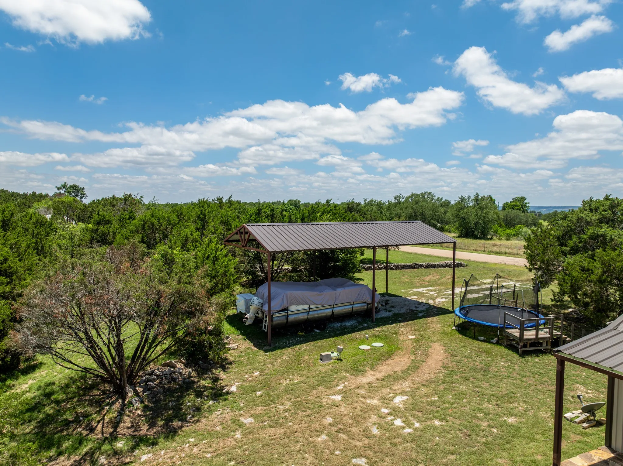 Single Family Residence For Sale in Bosque County , 372 County Road 2547, Meridian, Texas 76665, 4 Bedroom, 3 Bathroom, 3 Garage spaces, 2,800 Sqft, built in 2021, mls#21306569, Real Estate Agent in Meridian, Homes For Sale in Bosque county, Homes For Sale in Meridian, Realtor in Meridian Texas, Real Estate Brokerage Independent Realty Texas, Luminita Cordes Realtor
