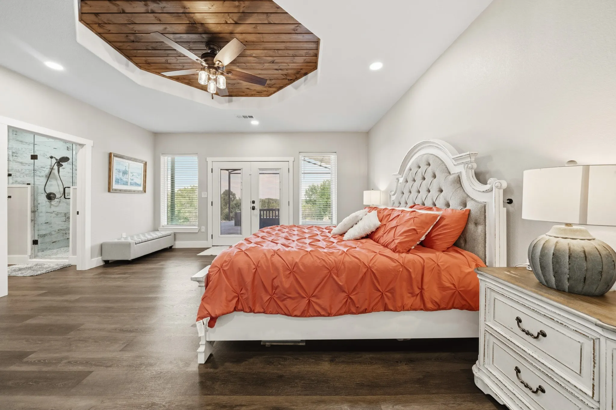 Single Family Residence For Sale in Bosque County , 372 County Road 2547, Meridian, Texas 76665, 4 Bedroom, 3 Bathroom, 3 Garage spaces, 2,800 Sqft, built in 2021, mls#21306569, Real Estate Agent in Meridian, Homes For Sale in Bosque county, Homes For Sale in Meridian, Realtor in Meridian Texas, Real Estate Brokerage Independent Realty Texas, Luminita Cordes Realtor