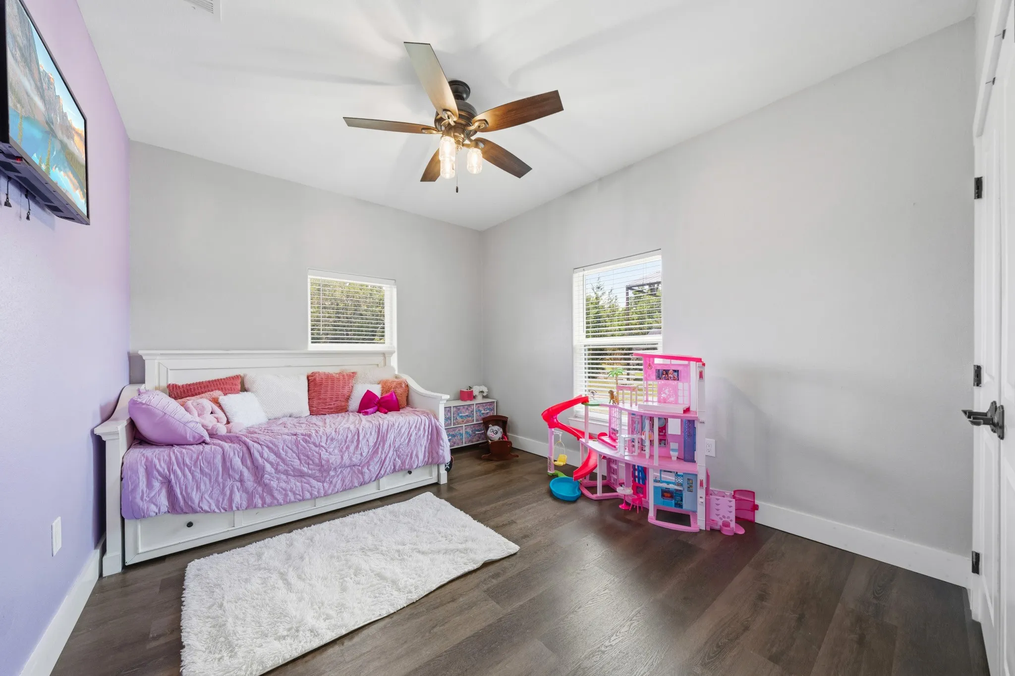 Single Family Residence For Sale in Bosque County , 372 County Road 2547, Meridian, Texas 76665, 4 Bedroom, 3 Bathroom, 3 Garage spaces, 2,800 Sqft, built in 2021, mls#21306569, Real Estate Agent in Meridian, Homes For Sale in Bosque county, Homes For Sale in Meridian, Realtor in Meridian Texas, Real Estate Brokerage Independent Realty Texas, Luminita Cordes Realtor