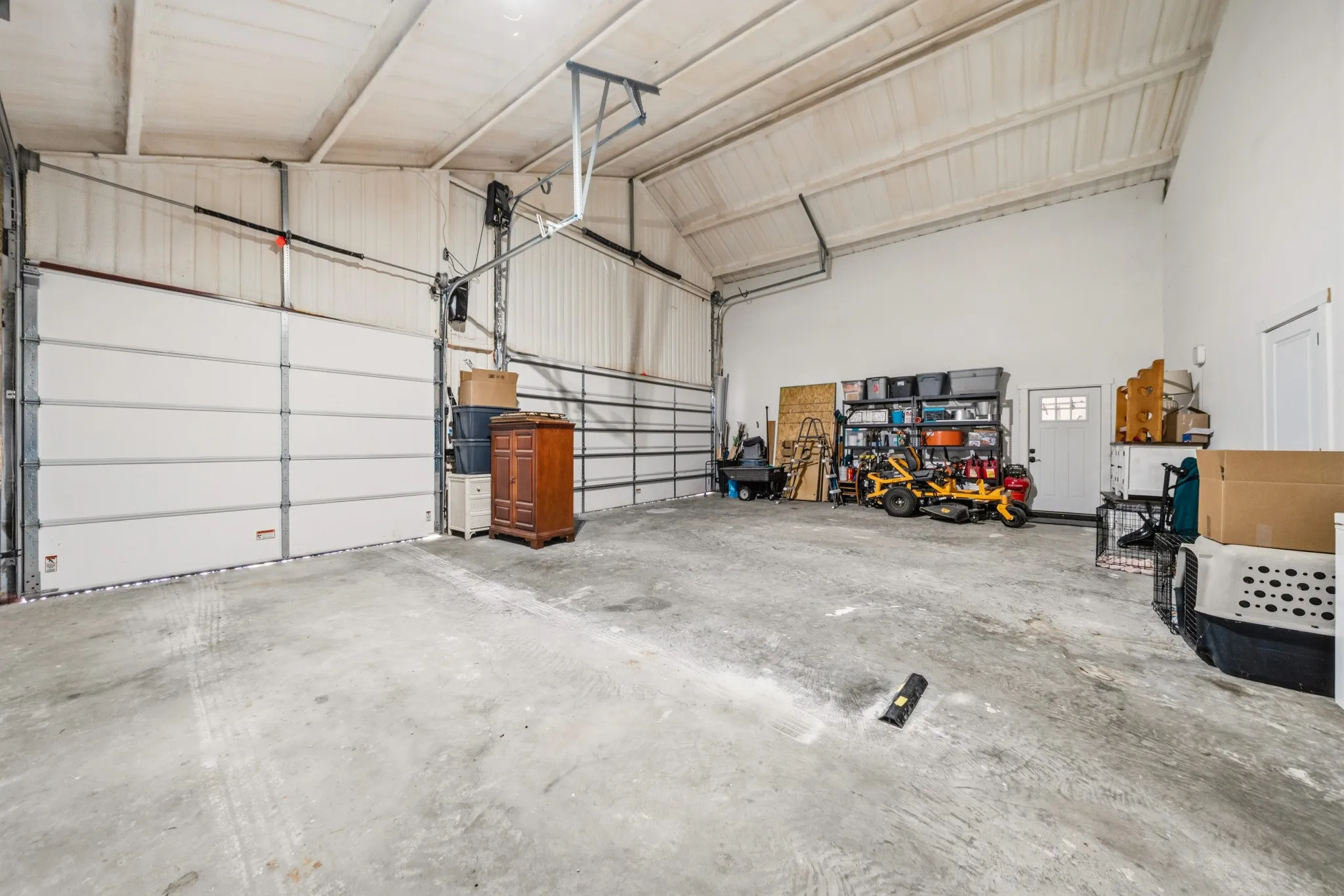 Single Family Residence For Sale in Bosque County , 372 County Road 2547, Meridian, Texas 76665, 4 Bedroom, 3 Bathroom, 3 Garage spaces, 2,800 Sqft, built in 2021, mls#21306569, Real Estate Agent in Meridian, Homes For Sale in Bosque county, Homes For Sale in Meridian, Realtor in Meridian Texas, Real Estate Brokerage Independent Realty Texas, Luminita Cordes Realtor