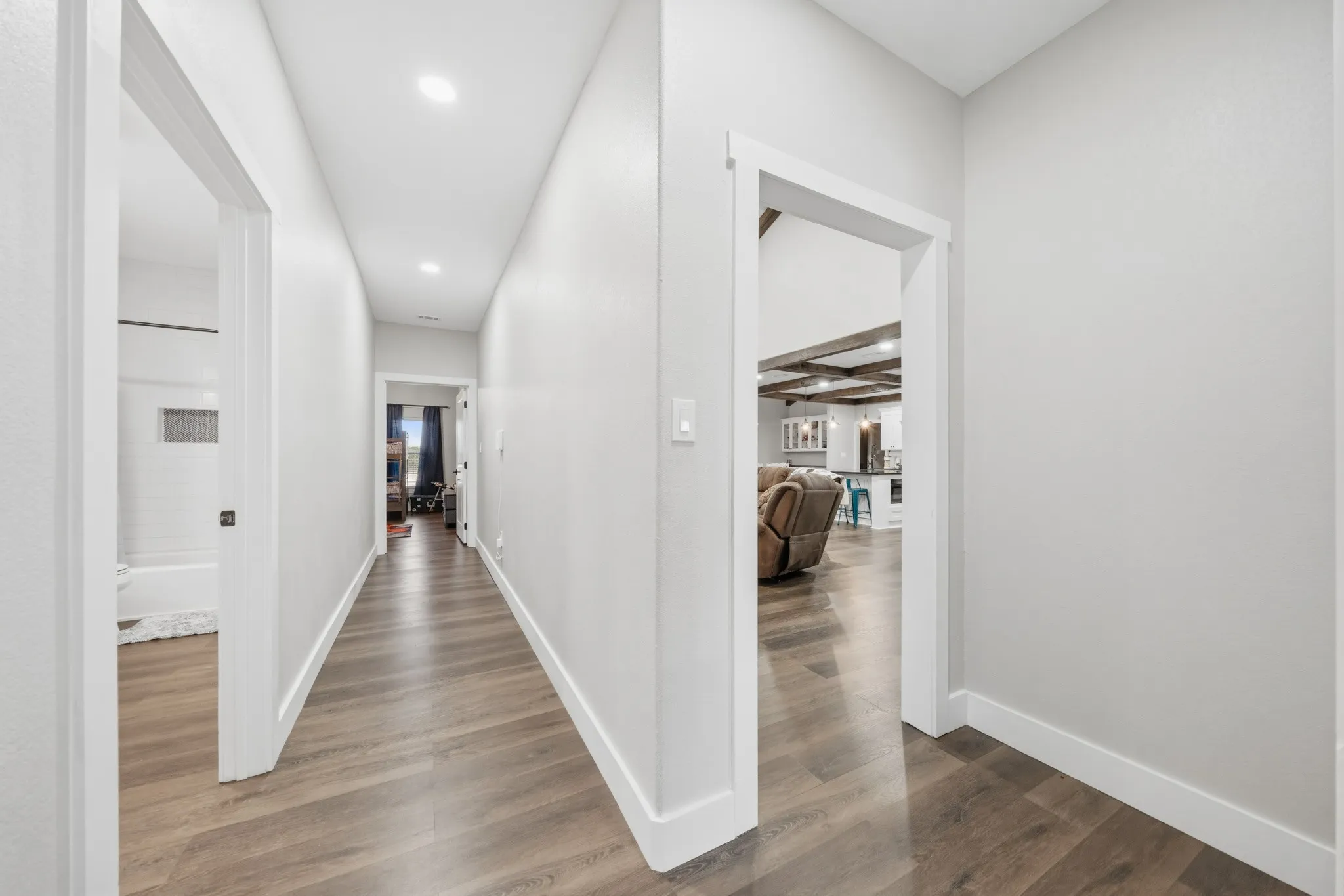 Single Family Residence For Sale in Bosque County , 372 County Road 2547, Meridian, Texas 76665, 4 Bedroom, 3 Bathroom, 3 Garage spaces, 2,800 Sqft, built in 2021, mls#21306569, Real Estate Agent in Meridian, Homes For Sale in Bosque county, Homes For Sale in Meridian, Realtor in Meridian Texas, Real Estate Brokerage Independent Realty Texas, Luminita Cordes Realtor