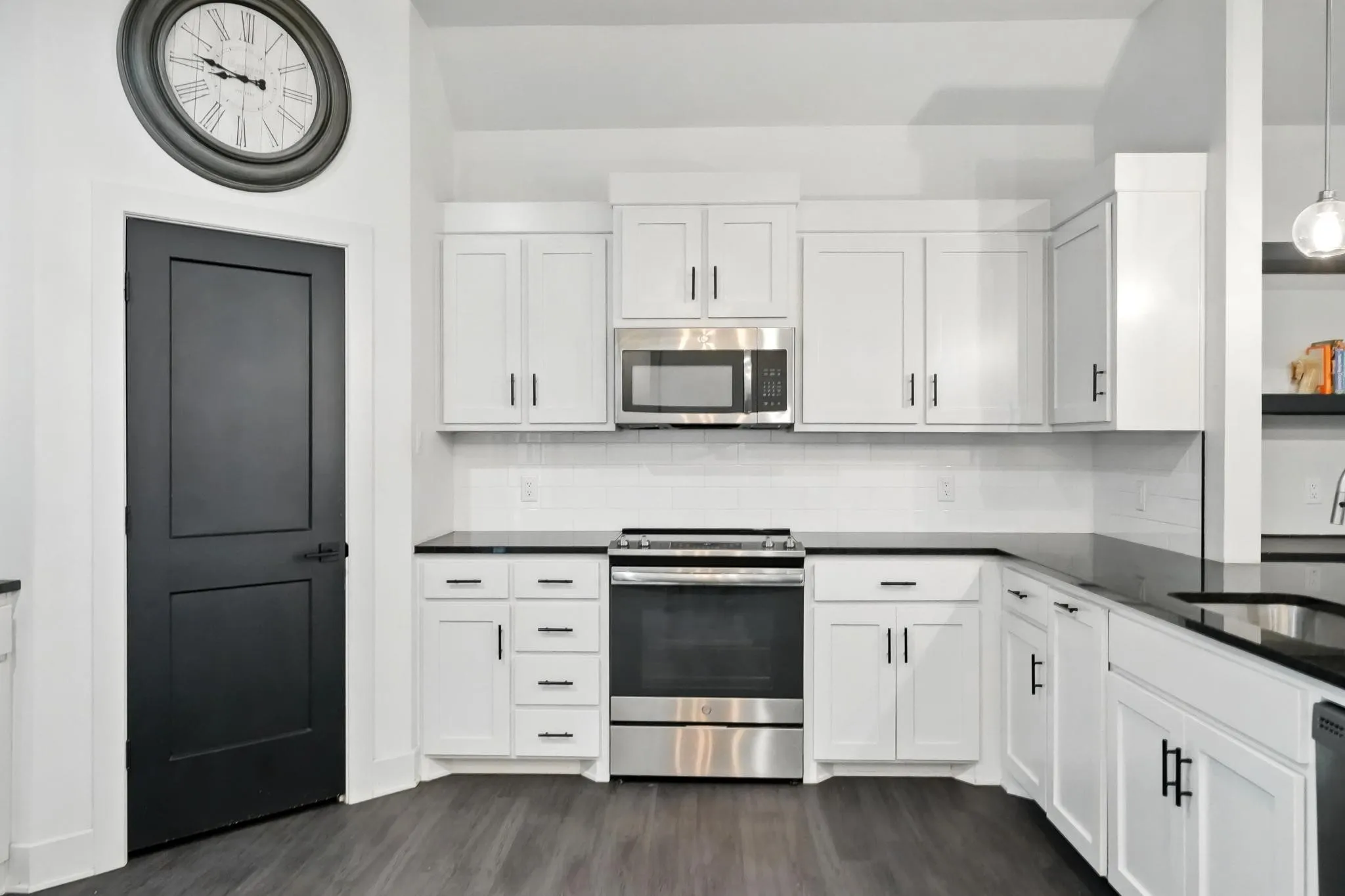 Single Family Residence For Sale in Taylor County , 6502 Stadium Drive, Abilene, Texas 79606, 3 Bedroom, 3 Bathroom, 2 Garage spaces, 2,063 Sqft, built in 2019, mls#21306490, Real Estate Agent in Abilene, Homes For Sale in Taylor county, Homes For Sale in Abilene, Realtor in Abilene Texas, Real Estate Brokerage Independent Realty Texas, Luminita Cordes Realtor