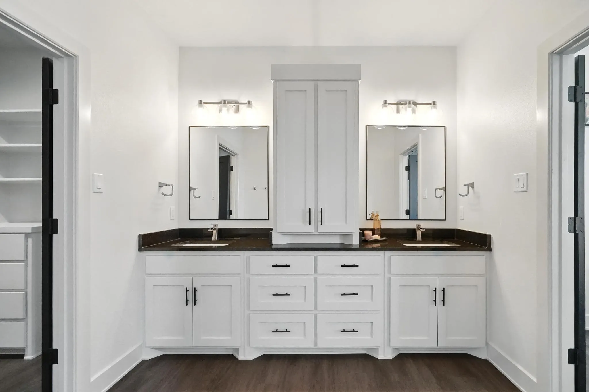 Single Family Residence For Sale in Taylor County , 6502 Stadium Drive, Abilene, Texas 79606, 3 Bedroom, 3 Bathroom, 2 Garage spaces, 2,063 Sqft, built in 2019, mls#21306490, Real Estate Agent in Abilene, Homes For Sale in Taylor county, Homes For Sale in Abilene, Realtor in Abilene Texas, Real Estate Brokerage Independent Realty Texas, Luminita Cordes Realtor