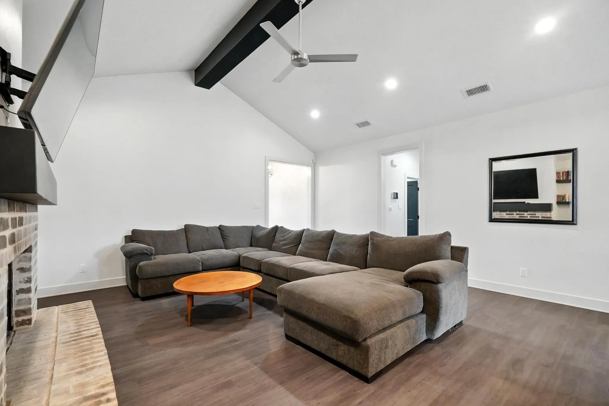 Single Family Residence For Sale in Taylor County , 6502 Stadium Drive, Abilene, Texas 79606, 3 Bedroom, 3 Bathroom, 2 Garage spaces, 2,063 Sqft, built in 2019, mls#21306490, Real Estate Agent in Abilene, Homes For Sale in Taylor county, Homes For Sale in Abilene, Realtor in Abilene Texas, Real Estate Brokerage Independent Realty Texas, Luminita Cordes Realtor