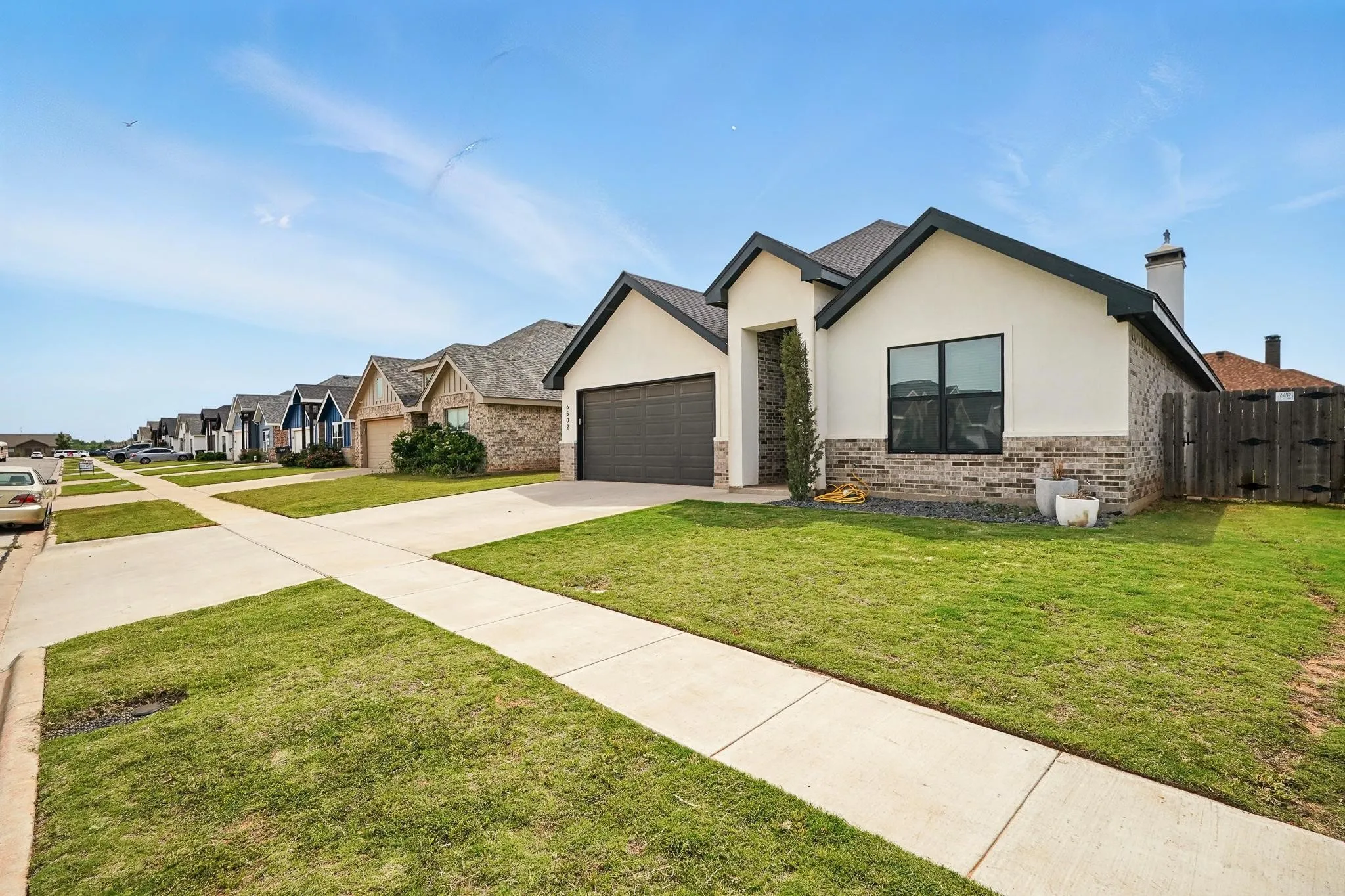 Single Family Residence For Sale in Taylor County , 6502 Stadium Drive, Abilene, Texas 79606, 3 Bedroom, 3 Bathroom, 2 Garage spaces, 2,063 Sqft, built in 2019, mls#21306490, Real Estate Agent in Abilene, Homes For Sale in Taylor county, Homes For Sale in Abilene, Realtor in Abilene Texas, Real Estate Brokerage Independent Realty Texas, Luminita Cordes Realtor
