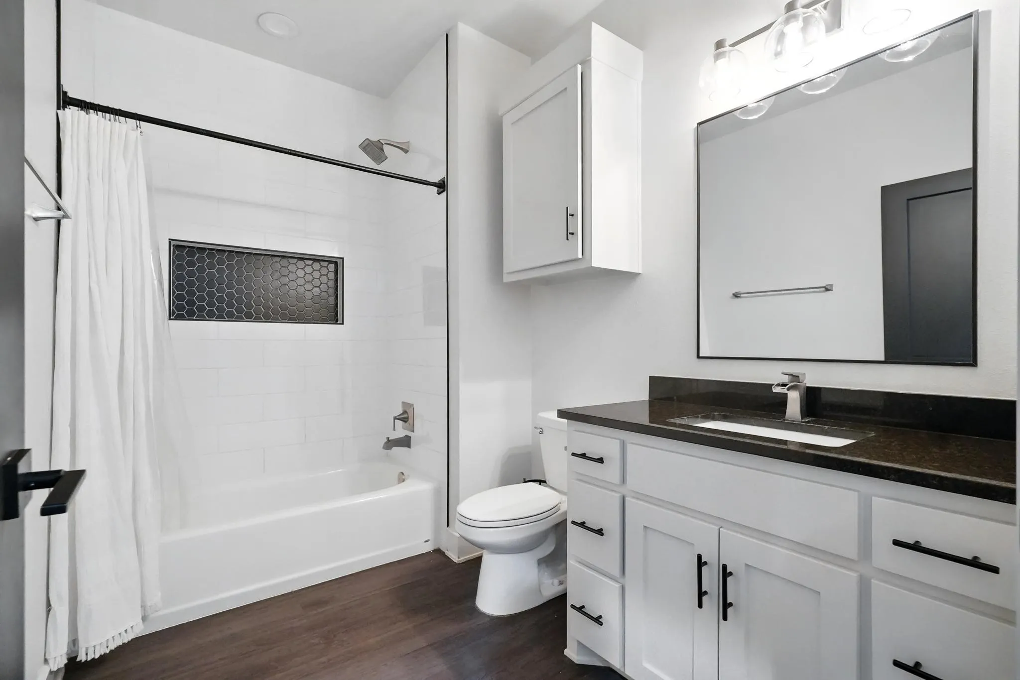 Single Family Residence For Sale in Taylor County , 6502 Stadium Drive, Abilene, Texas 79606, 3 Bedroom, 3 Bathroom, 2 Garage spaces, 2,063 Sqft, built in 2019, mls#21306490, Real Estate Agent in Abilene, Homes For Sale in Taylor county, Homes For Sale in Abilene, Realtor in Abilene Texas, Real Estate Brokerage Independent Realty Texas, Luminita Cordes Realtor