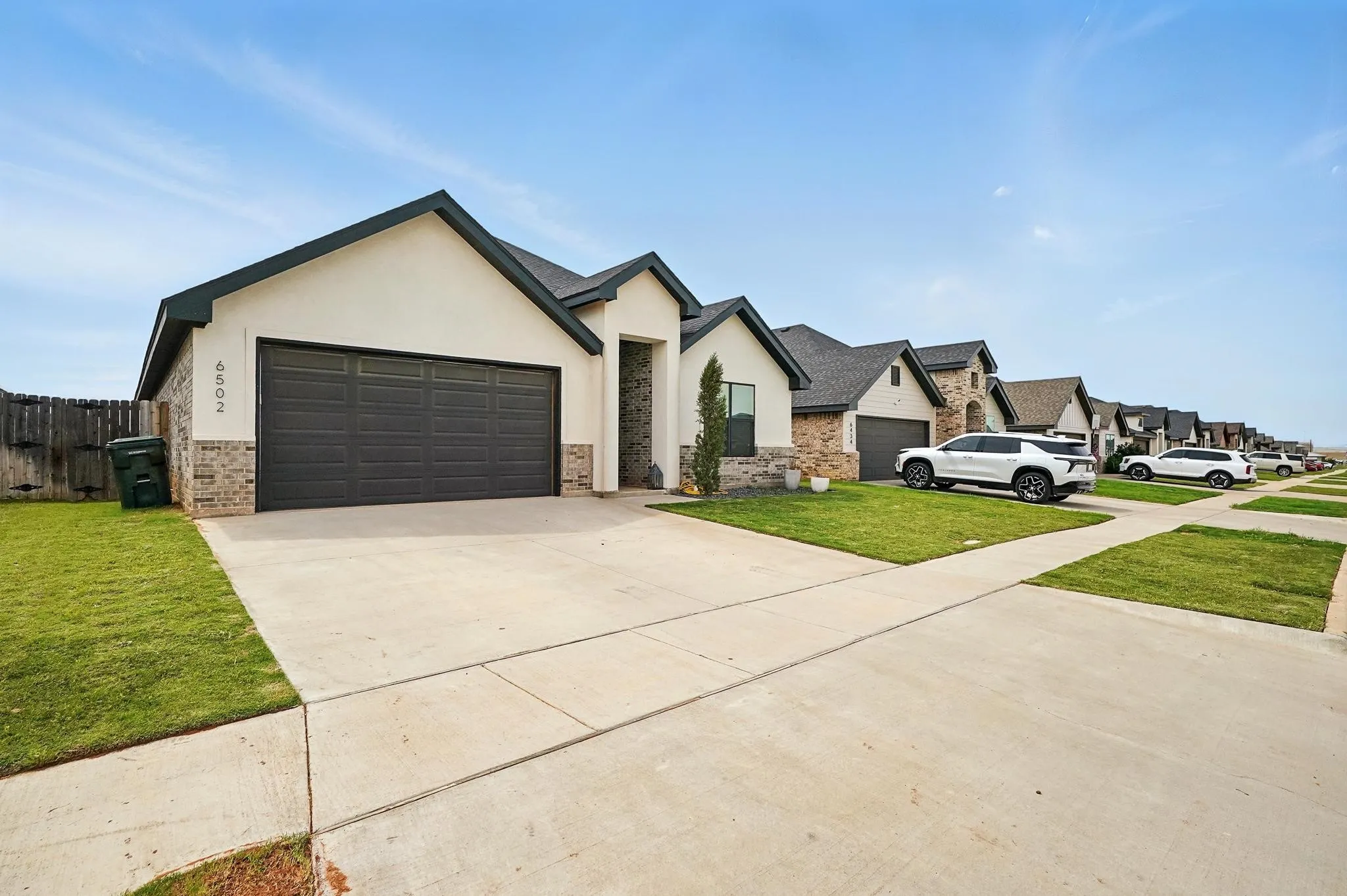 Single Family Residence For Sale in Taylor County , 6502 Stadium Drive, Abilene, Texas 79606, 3 Bedroom, 3 Bathroom, 2 Garage spaces, 2,063 Sqft, built in 2019, mls#21306490, Real Estate Agent in Abilene, Homes For Sale in Taylor county, Homes For Sale in Abilene, Realtor in Abilene Texas, Real Estate Brokerage Independent Realty Texas, Luminita Cordes Realtor