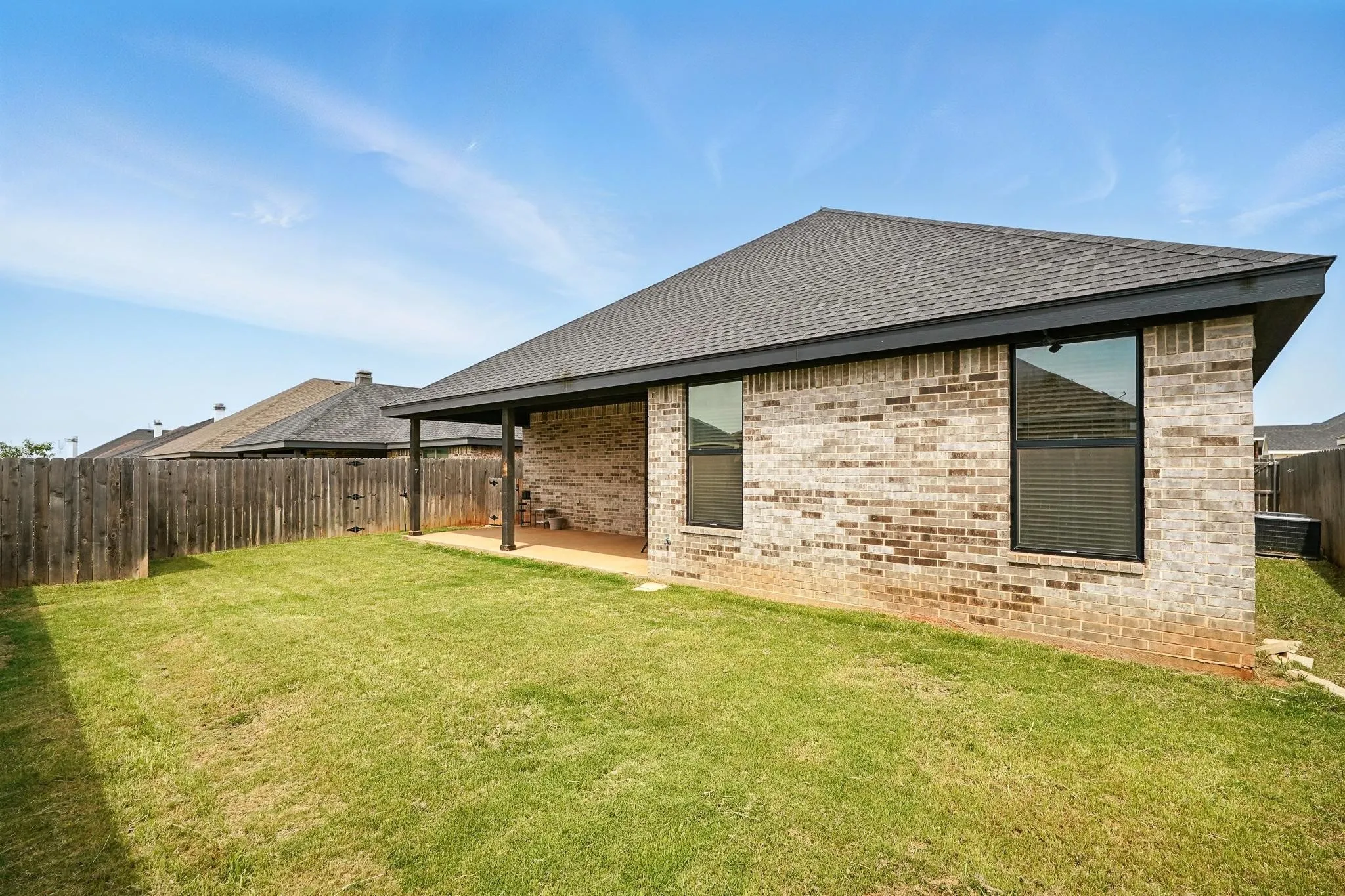 Single Family Residence For Sale in Taylor County , 6502 Stadium Drive, Abilene, Texas 79606, 3 Bedroom, 3 Bathroom, 2 Garage spaces, 2,063 Sqft, built in 2019, mls#21306490, Real Estate Agent in Abilene, Homes For Sale in Taylor county, Homes For Sale in Abilene, Realtor in Abilene Texas, Real Estate Brokerage Independent Realty Texas, Luminita Cordes Realtor