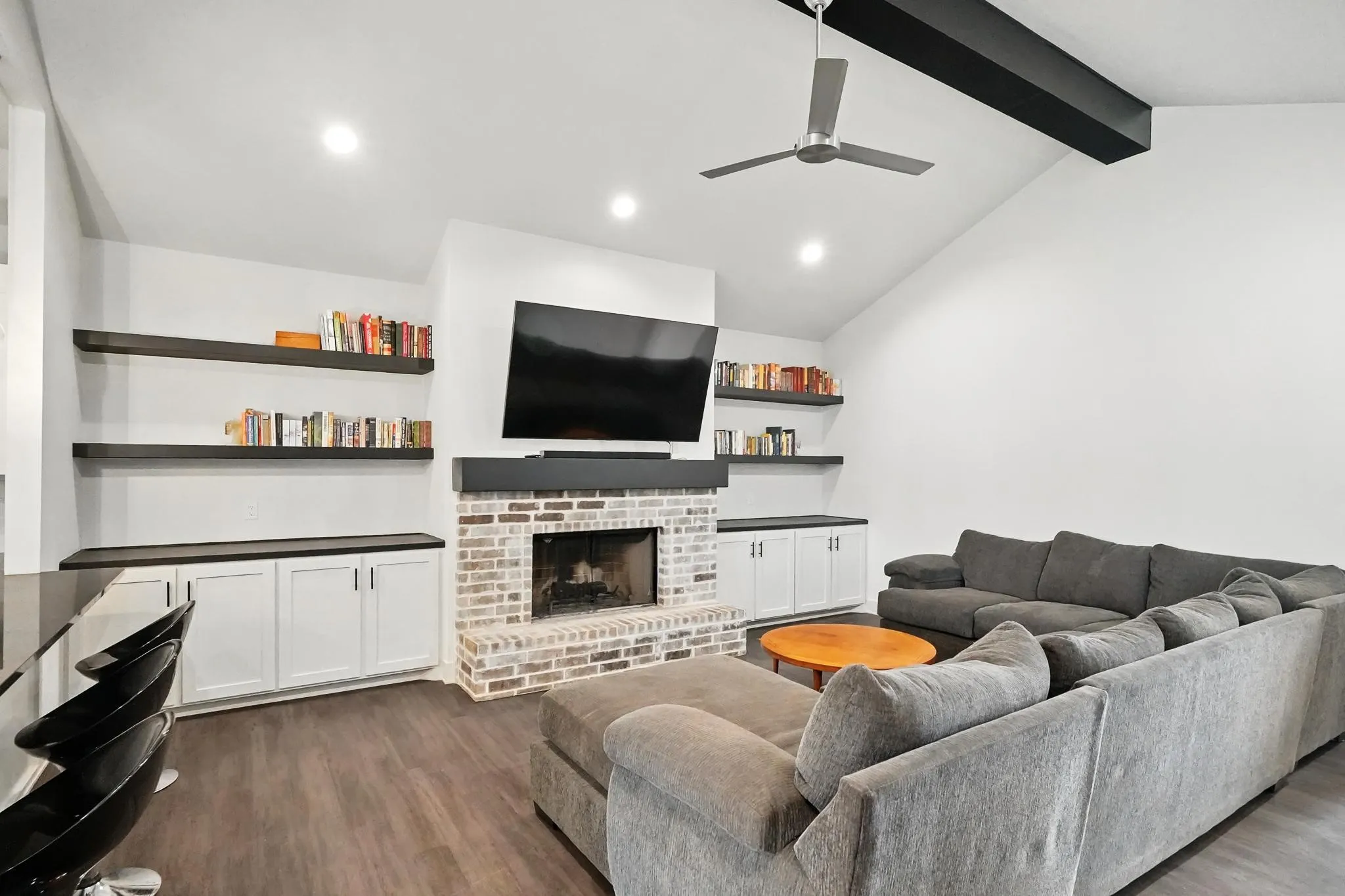 Single Family Residence For Sale in Taylor County , 6502 Stadium Drive, Abilene, Texas 79606, 3 Bedroom, 3 Bathroom, 2 Garage spaces, 2,063 Sqft, built in 2019, mls#21306490, Real Estate Agent in Abilene, Homes For Sale in Taylor county, Homes For Sale in Abilene, Realtor in Abilene Texas, Real Estate Brokerage Independent Realty Texas, Luminita Cordes Realtor