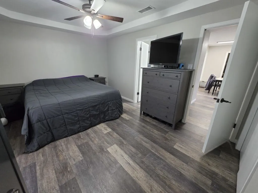 Single Family Residence For Sale in Mc Lennan County , 104 Bowie Lane, Hewitt, Texas 76643, 3 Bedroom, 2 Bathroom, 2 Garage spaces, 1,615 Sqft, built in 1977, mls#21306613, Real Estate Agent in Hewitt, Homes For Sale in Mc Lennan county, Homes For Sale in Hewitt, Realtor in Hewitt Texas, Real Estate Brokerage Independent Realty Texas, Luminita Cordes Realtor