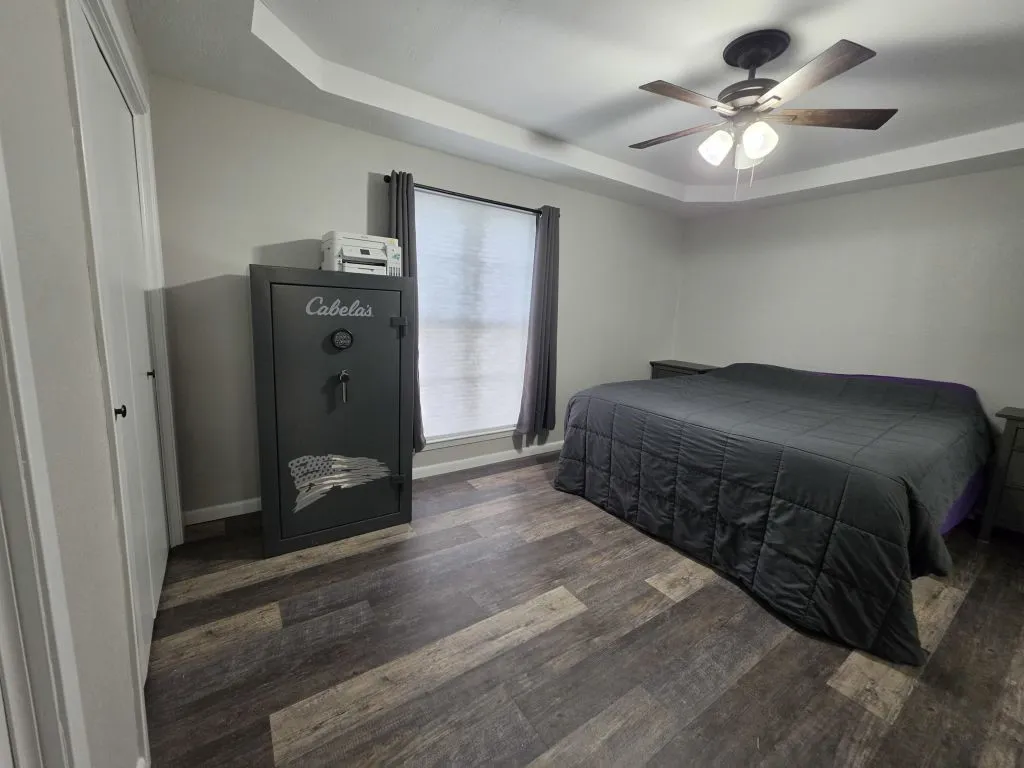 Single Family Residence For Sale in Mc Lennan County , 104 Bowie Lane, Hewitt, Texas 76643, 3 Bedroom, 2 Bathroom, 2 Garage spaces, 1,615 Sqft, built in 1977, mls#21306613, Real Estate Agent in Hewitt, Homes For Sale in Mc Lennan county, Homes For Sale in Hewitt, Realtor in Hewitt Texas, Real Estate Brokerage Independent Realty Texas, Luminita Cordes Realtor