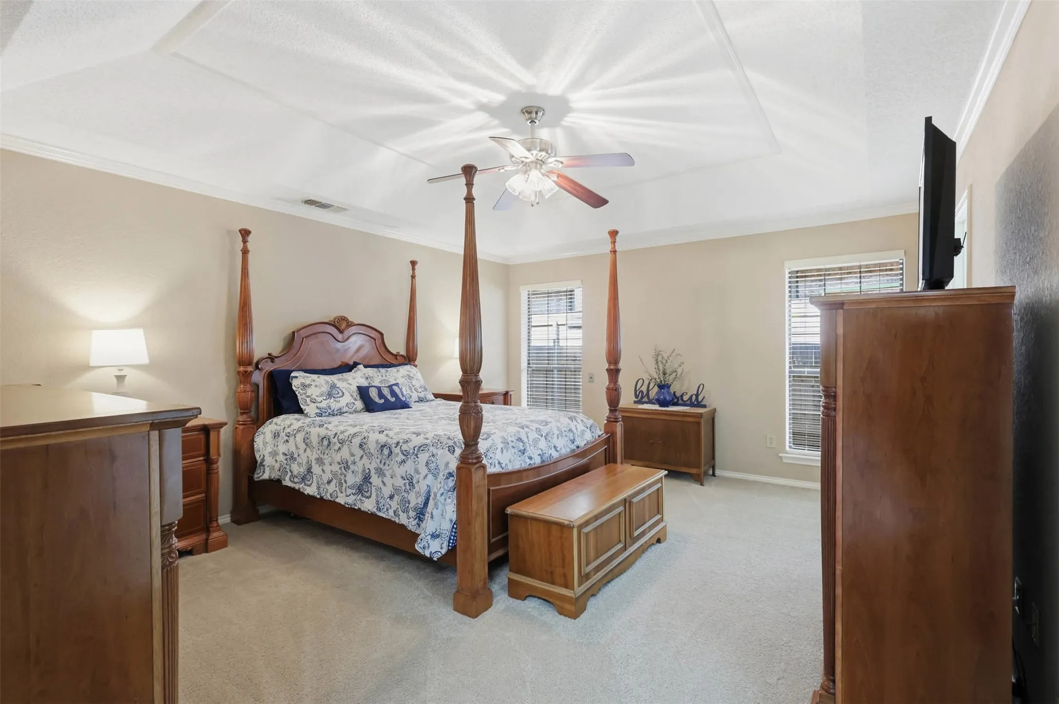 Single Family Residence For Sale in Tarrant County , 7212 Big Bear Lake Drive, Arlington, Texas 76016, 4 Bedroom, 3 Bathroom, 2 Garage spaces, 2,832 Sqft, built in 1983, mls#21305606, Real Estate Agent in Arlington, Homes For Sale in Tarrant county, Homes For Sale in Arlington, Realtor in Arlington Texas, Real Estate Brokerage Independent Realty Texas, Luminita Cordes Realtor