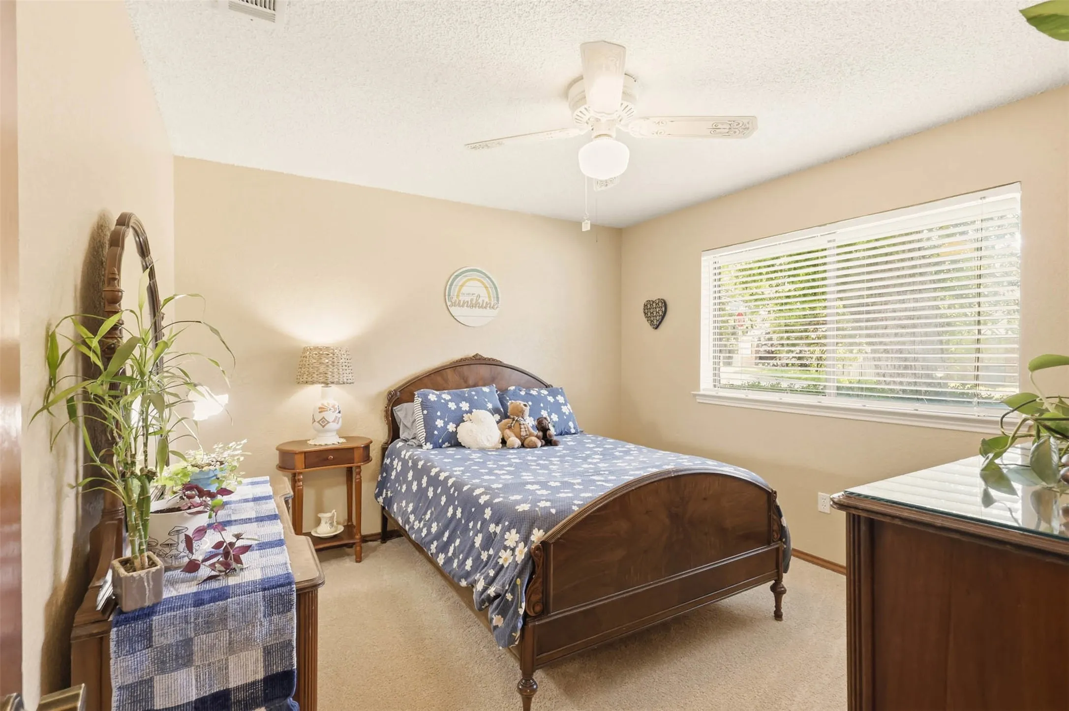 Single Family Residence For Sale in Tarrant County , 7212 Big Bear Lake Drive, Arlington, Texas 76016, 4 Bedroom, 3 Bathroom, 2 Garage spaces, 2,832 Sqft, built in 1983, mls#21305606, Real Estate Agent in Arlington, Homes For Sale in Tarrant county, Homes For Sale in Arlington, Realtor in Arlington Texas, Real Estate Brokerage Independent Realty Texas, Luminita Cordes Realtor