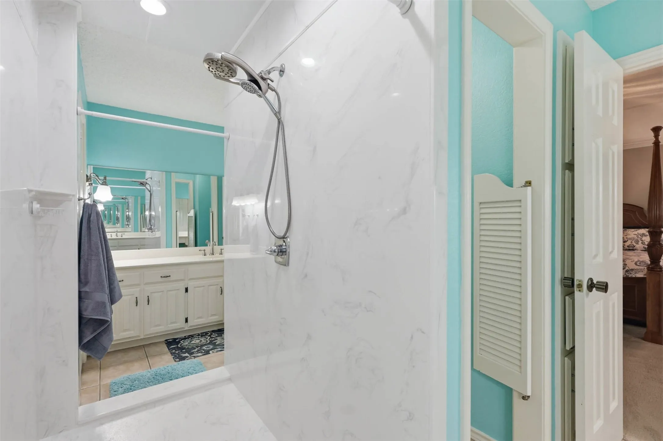 Single Family Residence For Sale in Tarrant County , 7212 Big Bear Lake Drive, Arlington, Texas 76016, 4 Bedroom, 3 Bathroom, 2 Garage spaces, 2,832 Sqft, built in 1983, mls#21305606, Real Estate Agent in Arlington, Homes For Sale in Tarrant county, Homes For Sale in Arlington, Realtor in Arlington Texas, Real Estate Brokerage Independent Realty Texas, Luminita Cordes Realtor