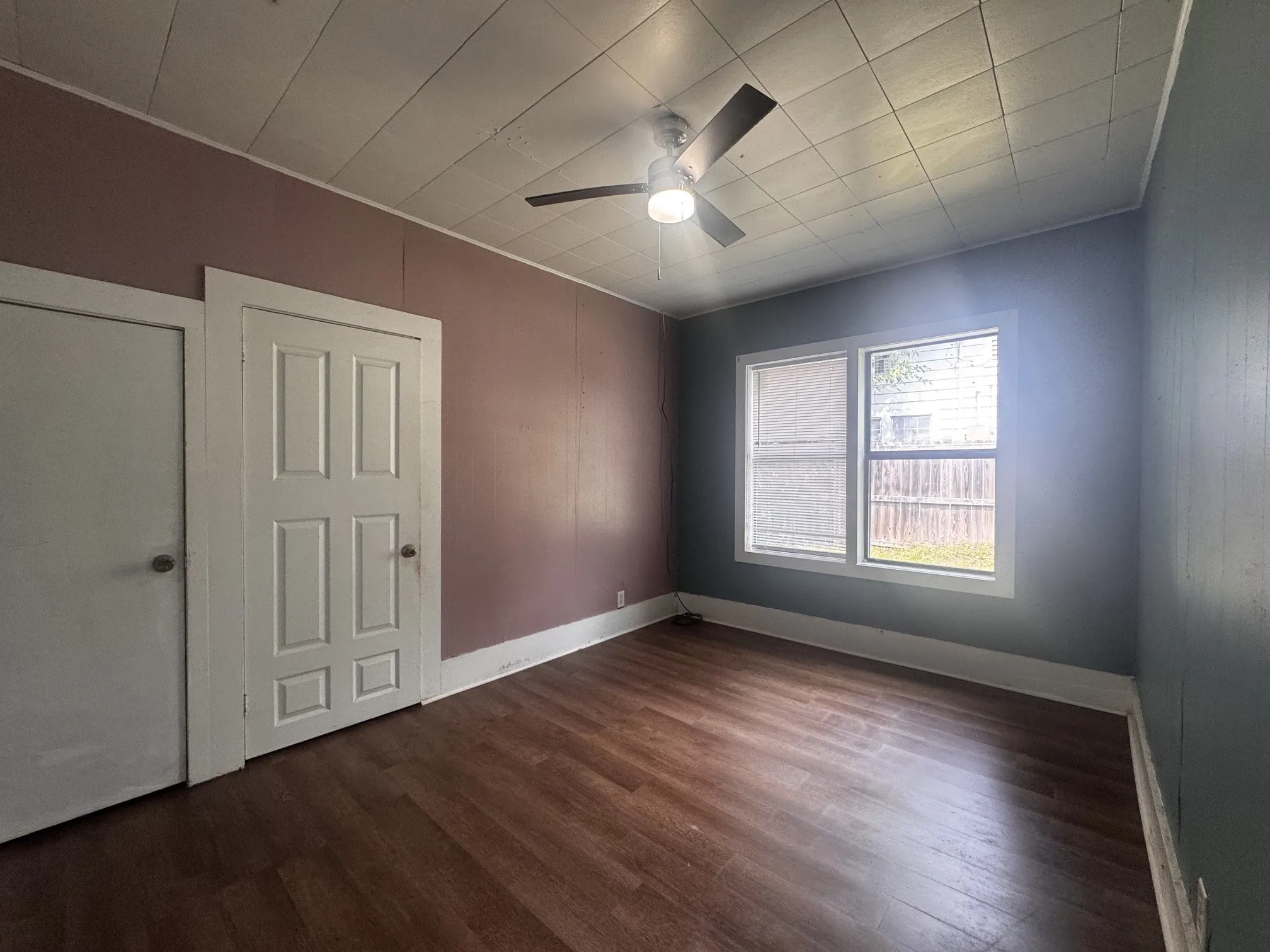 Single Family Residence For Sale in Titus County , 414 W 4th Street, Mt Pleasant, Texas 75455, 3 Bedrooms, 1 Bathroom, Garage spaces, 1,362 Sqft, built in 1939, Price $170,000, mls#21306622, Real Estate Agent in Mt Pleasant, Homes For Sale in Titus county, Homes For Sale in Mt Pleasant, Realtor in Mt Pleasant Texas, Real Estate Brokerage Independent Realty Texas, Luminita Cordes Realtor