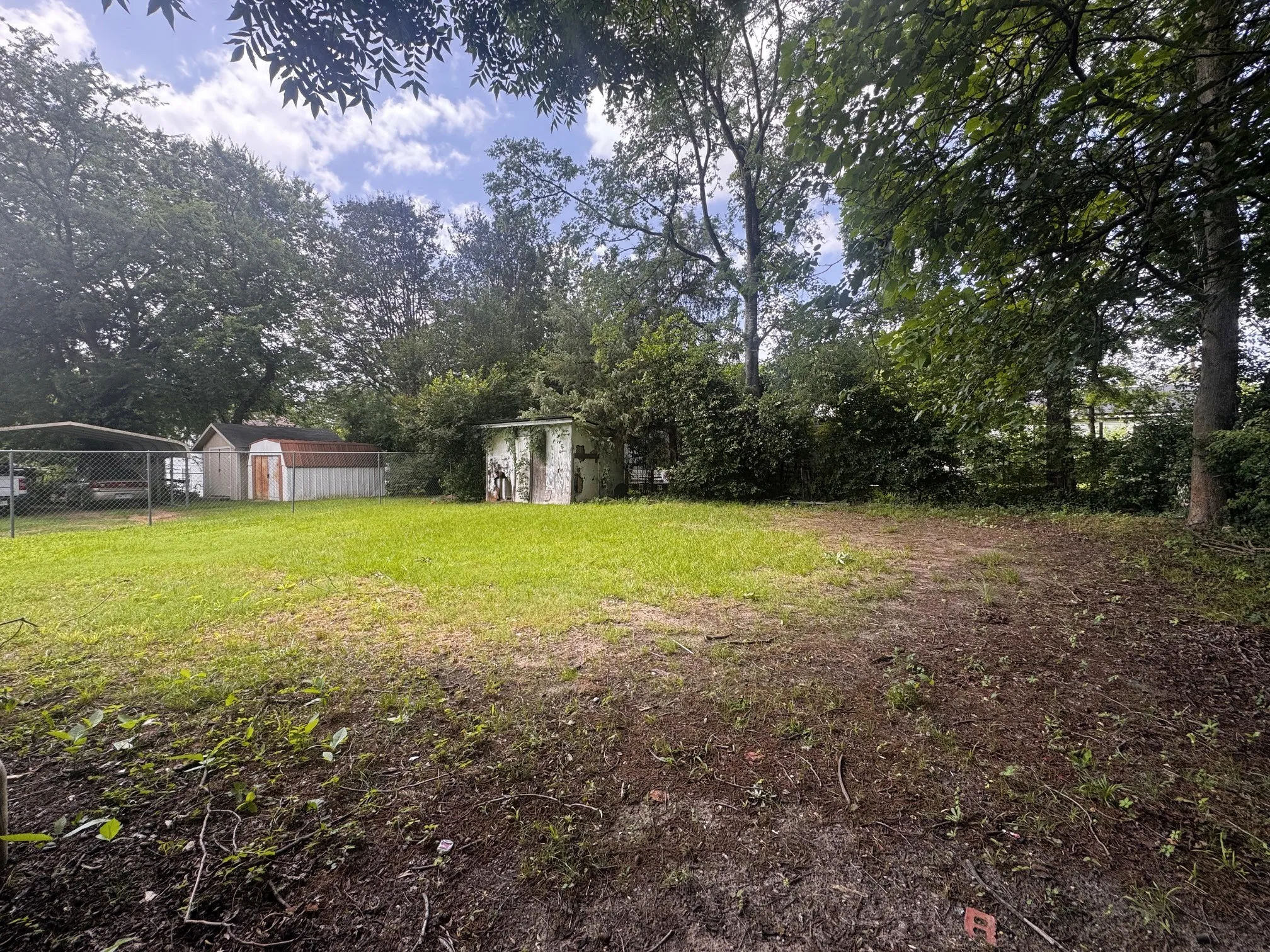 Single Family Residence For Sale in Titus County , 414 W 4th Street, Mt Pleasant, Texas 75455, 3 Bedrooms, 1 Bathroom, Garage spaces, 1,362 Sqft, built in 1939, Price $170,000, mls#21306622, Real Estate Agent in Mt Pleasant, Homes For Sale in Titus county, Homes For Sale in Mt Pleasant, Realtor in Mt Pleasant Texas, Real Estate Brokerage Independent Realty Texas, Luminita Cordes Realtor