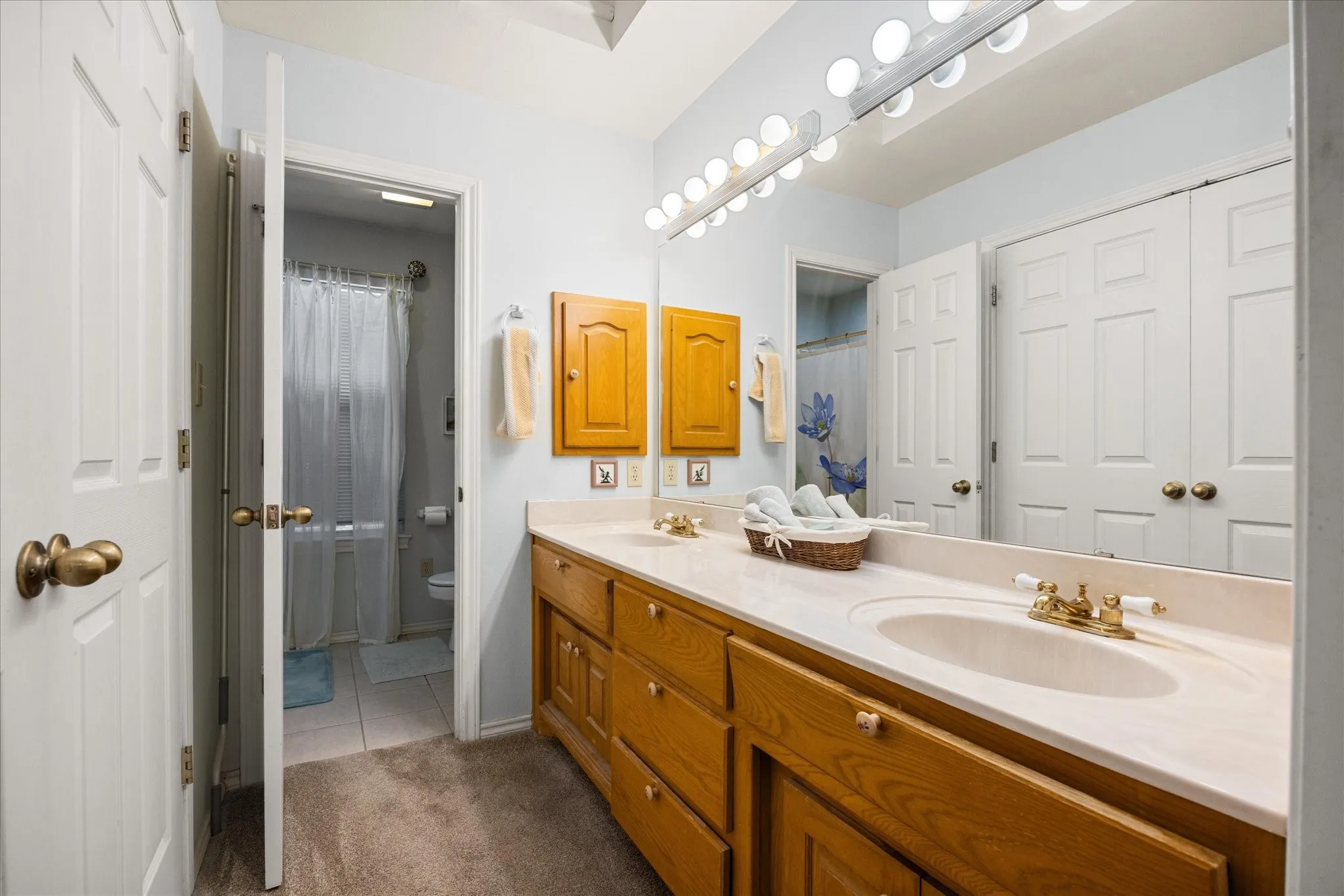 Single Family Residence For Sale in Hood County , 15403 Mule Branch Court, Lipan, Texas 76462, 3 Bedroom, 2 Bathroom, 3 Garage spaces, 1,836 Sqft, built in 1995, mls#21306356, Real Estate Agent in Lipan, Homes For Sale in Hood county, Homes For Sale in Lipan, Realtor in Lipan Texas, Real Estate Brokerage Independent Realty Texas, Luminita Cordes Realtor