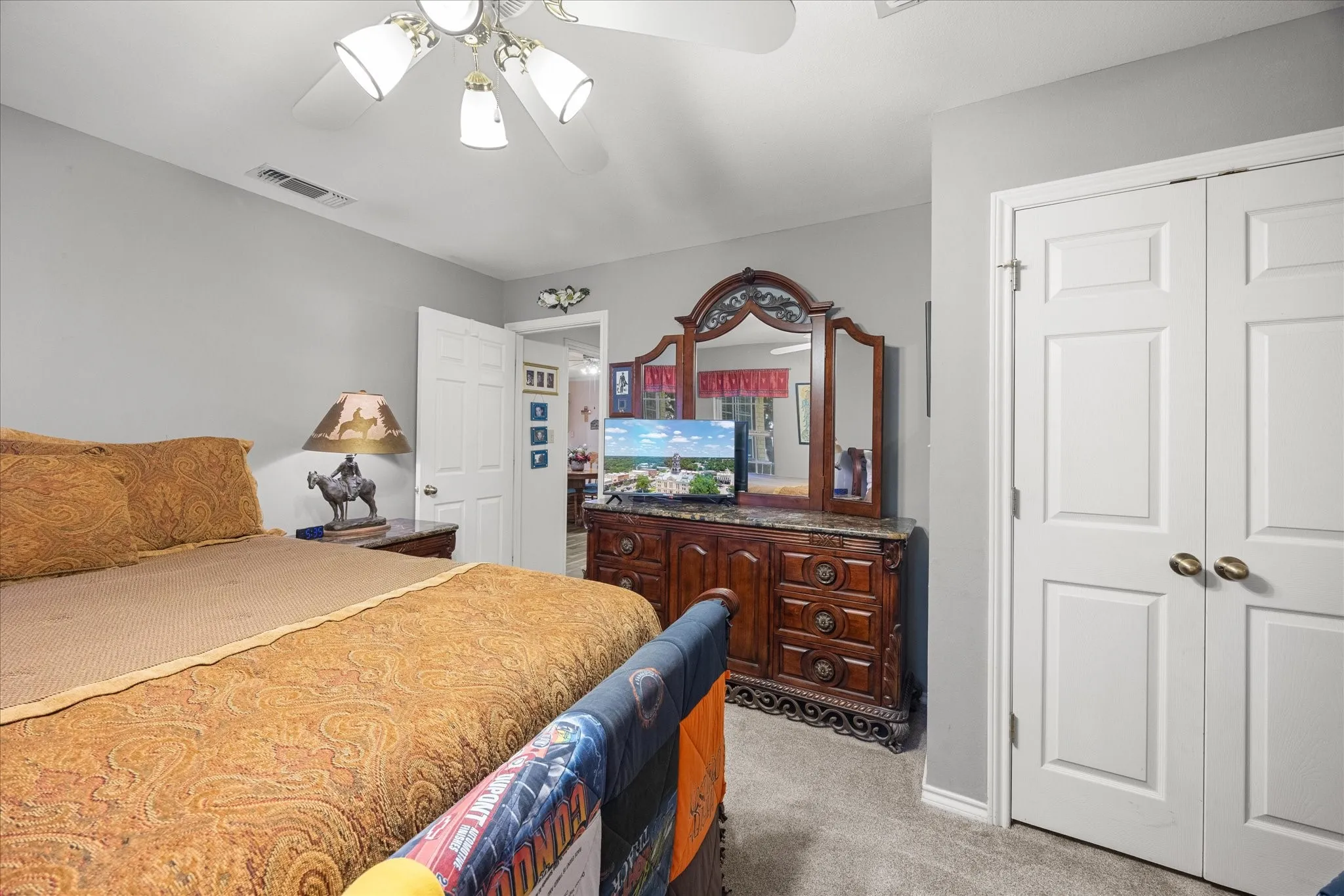 Single Family Residence For Sale in Hood County , 15403 Mule Branch Court, Lipan, Texas 76462, 3 Bedroom, 2 Bathroom, 3 Garage spaces, 1,836 Sqft, built in 1995, mls#21306356, Real Estate Agent in Lipan, Homes For Sale in Hood county, Homes For Sale in Lipan, Realtor in Lipan Texas, Real Estate Brokerage Independent Realty Texas, Luminita Cordes Realtor