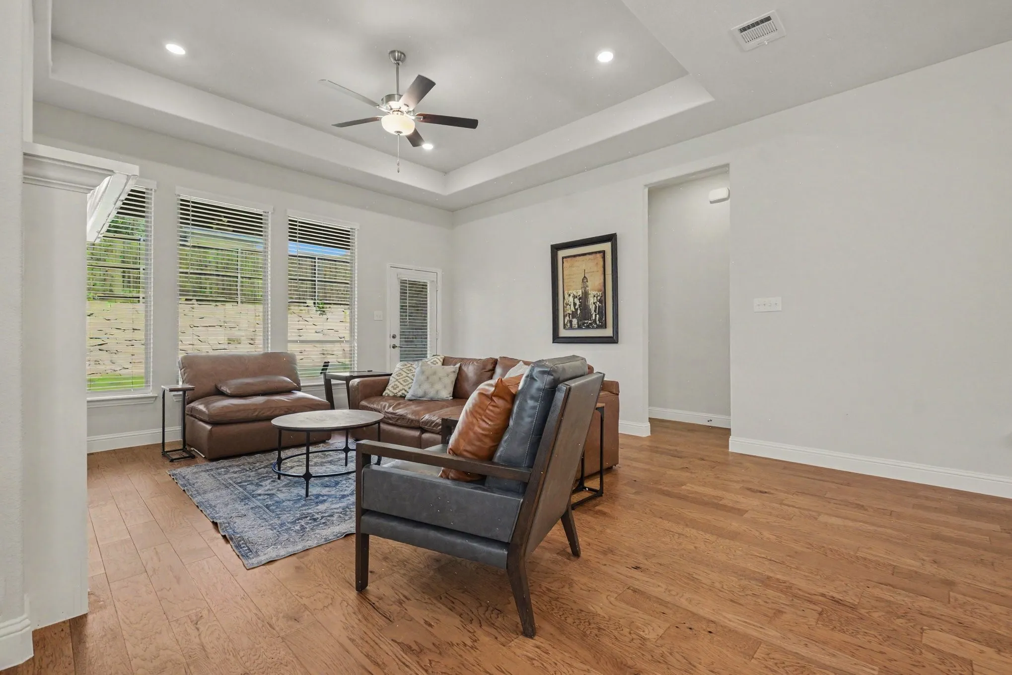 Single Family Residence For Sale in Denton County , 113 Lakeview Drive, Oak Point, Texas 75068, 4 Bedroom, 3 Bathroom, 2 Garage spaces, 2,278 Sqft, built in 2023, mls#21302290, Real Estate Agent in Oak Point, Homes For Sale in Denton county, Homes For Sale in Oak Point, Realtor in Oak Point Texas, Real Estate Brokerage Independent Realty Texas, Luminita Cordes Realtor