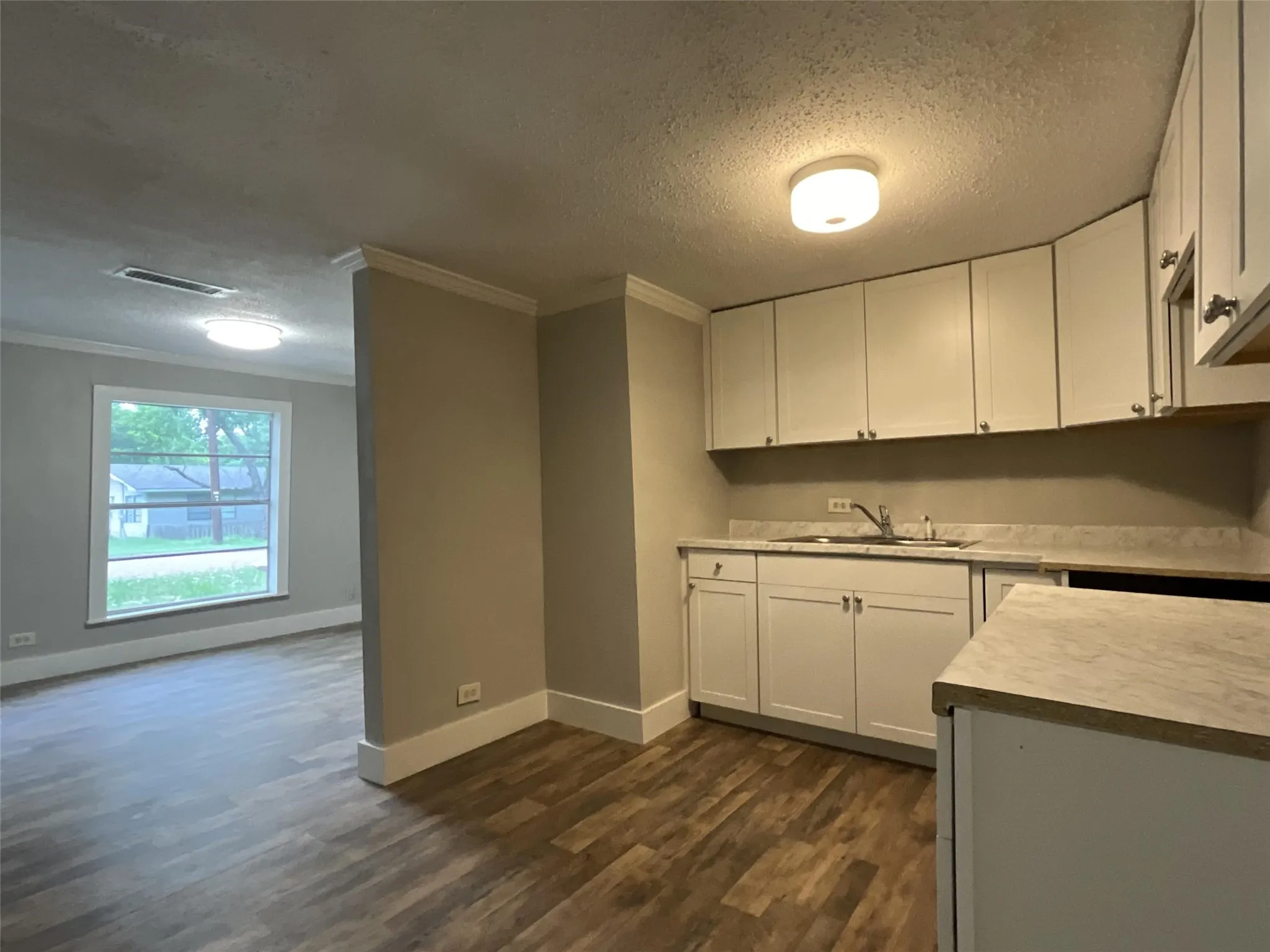 Duplex For Rent in Van Zandt County , 560 Athens Street 580, Canton, Texas 75103, 2 Bedroom, 1 Bathroom, Garage spaces, 1,612 Sqft, built in 1961, mls#21306655, Real Estate Agent in Canton, Homes For Rent in Van Zandt county, Homes For Rent in Canton, Realtor in Canton Texas, Real Estate Brokerage Independent Realty Texas, Luminita Cordes Realtor