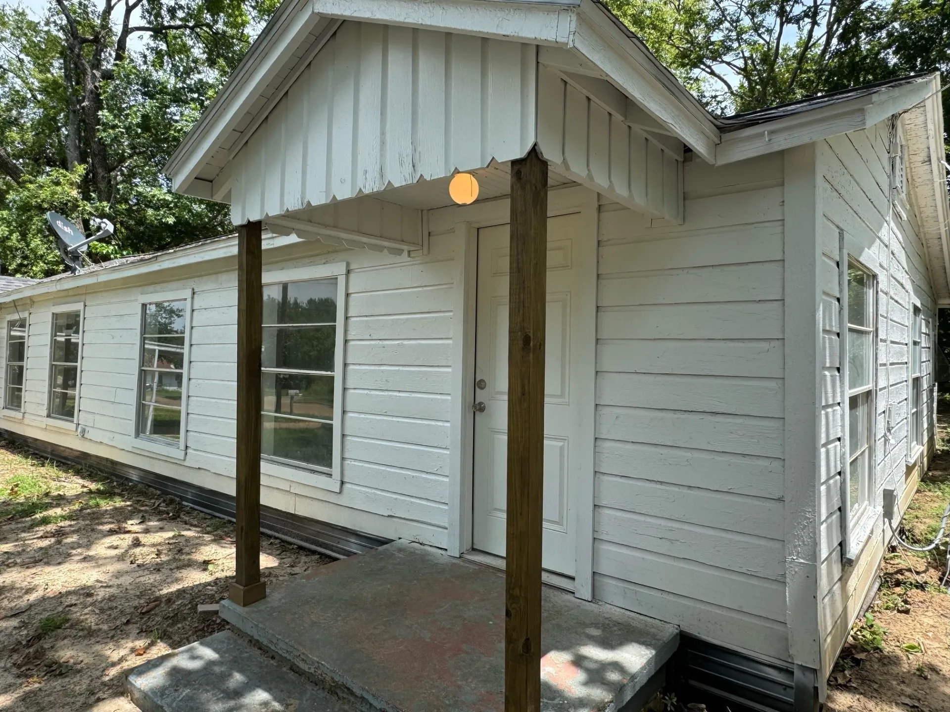 Duplex For Rent in Van Zandt County , 560 Athens Street 580, Canton, Texas 75103, 2 Bedroom, 1 Bathroom, Garage spaces, 1,612 Sqft, built in 1961, mls#21306655, Real Estate Agent in Canton, Homes For Rent in Van Zandt county, Homes For Rent in Canton, Realtor in Canton Texas, Real Estate Brokerage Independent Realty Texas, Luminita Cordes Realtor