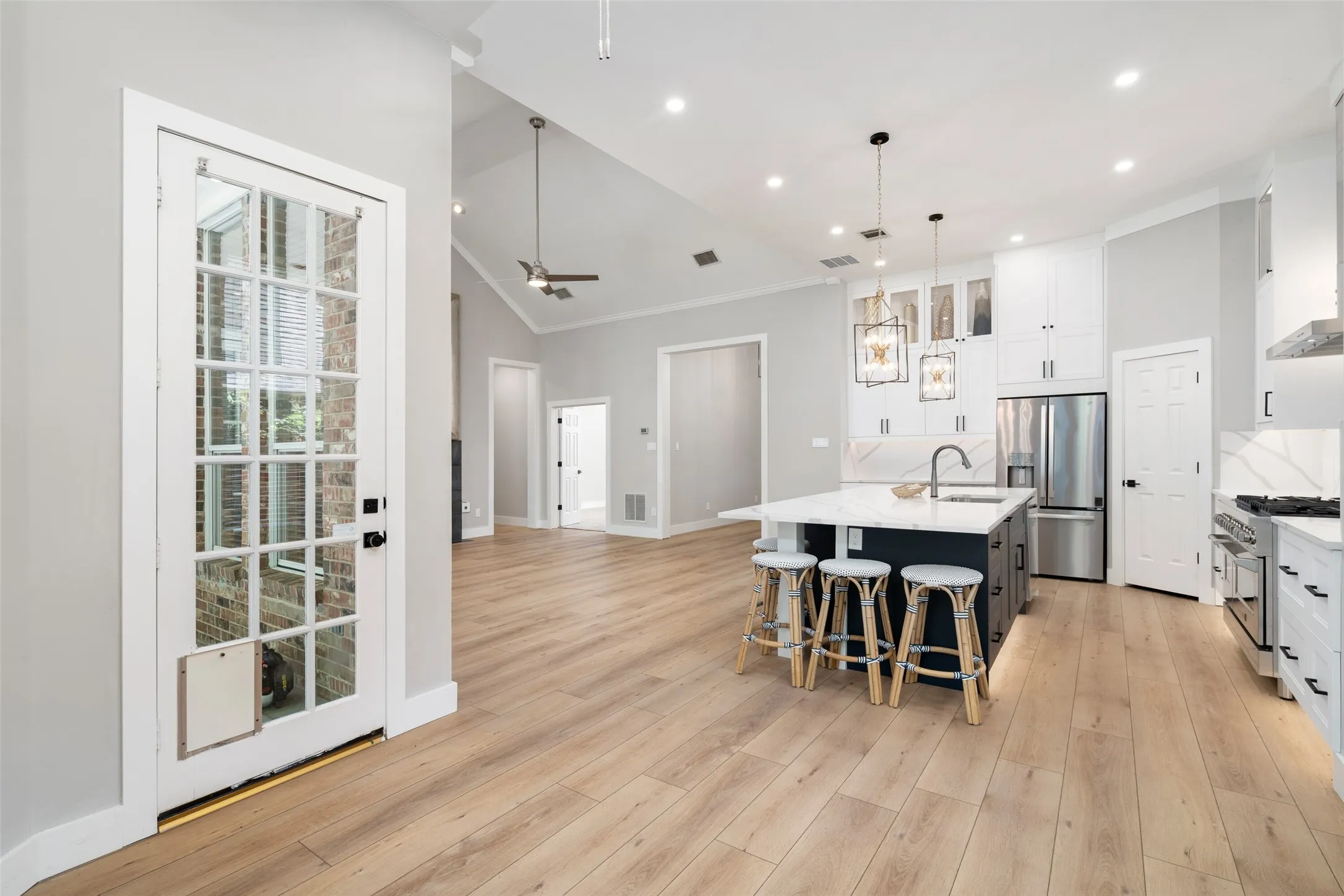 Single Family Residence For Sale in Collin County , 905 Rolling Meadows Court, Allen, Texas 75013, 4 Bedroom, 3 Bathroom, Garage spaces, 2,584 Sqft, built in 1994, mls#21303356, Real Estate Agent in Allen, Homes For Sale in Collin county, Homes For Sale in Allen, Realtor in Allen Texas, Real Estate Brokerage Independent Realty Texas, Luminita Cordes Realtor