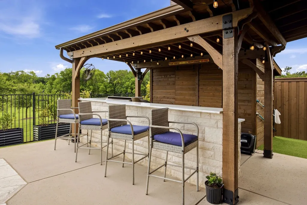Single Family Residence For Sale in Collin County , 7500 River Park Drive, Mc Kinney, Texas 75071, 4 Bedroom, 5 Bathroom, 3 Garage spaces, 4,083 Sqft, built in 2018, mls#21302778, Real Estate Agent in Mc Kinney, Homes For Sale in Collin county, Homes For Sale in Mc Kinney, Realtor in Mc Kinney Texas, Real Estate Brokerage Independent Realty Texas, Luminita Cordes Realtor