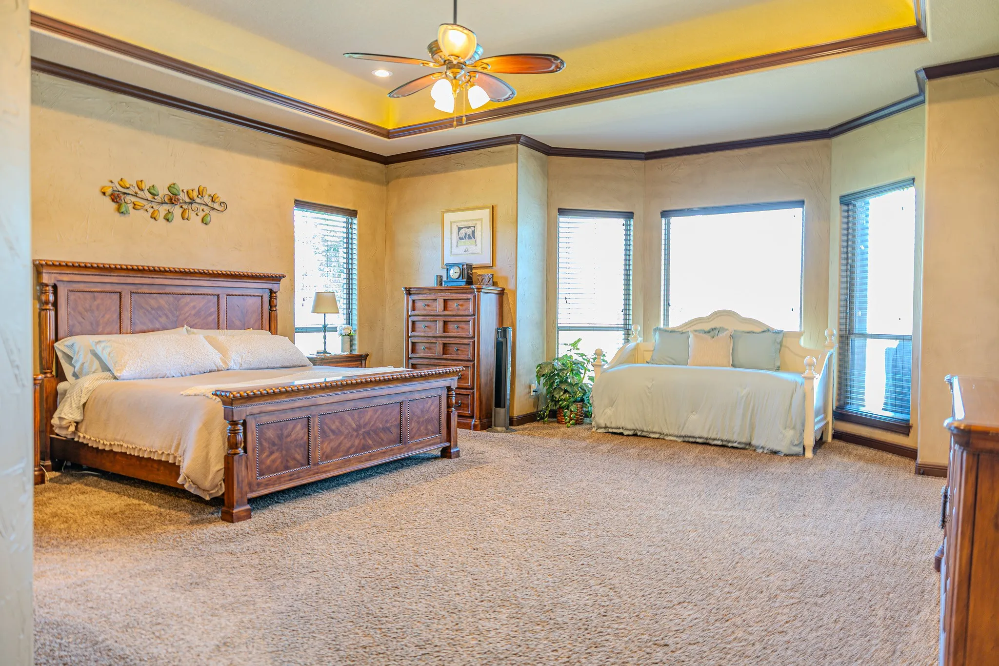 Single Family Residence For Sale in Parker County , 903 S Savage Creek Lane, Weatherford, Texas 76087, 4 Bedrooms, 5 Bathrooms, 4 Garage spaces, 4,890 Sqft, built in 2013, Price $1,095,000, mls#21298981, Real Estate Agent in Weatherford, Homes For Sale in Parker county, Homes For Sale in Weatherford, Realtor in Weatherford Texas, Real Estate Brokerage Independent Realty Texas, Luminita Cordes Realtor