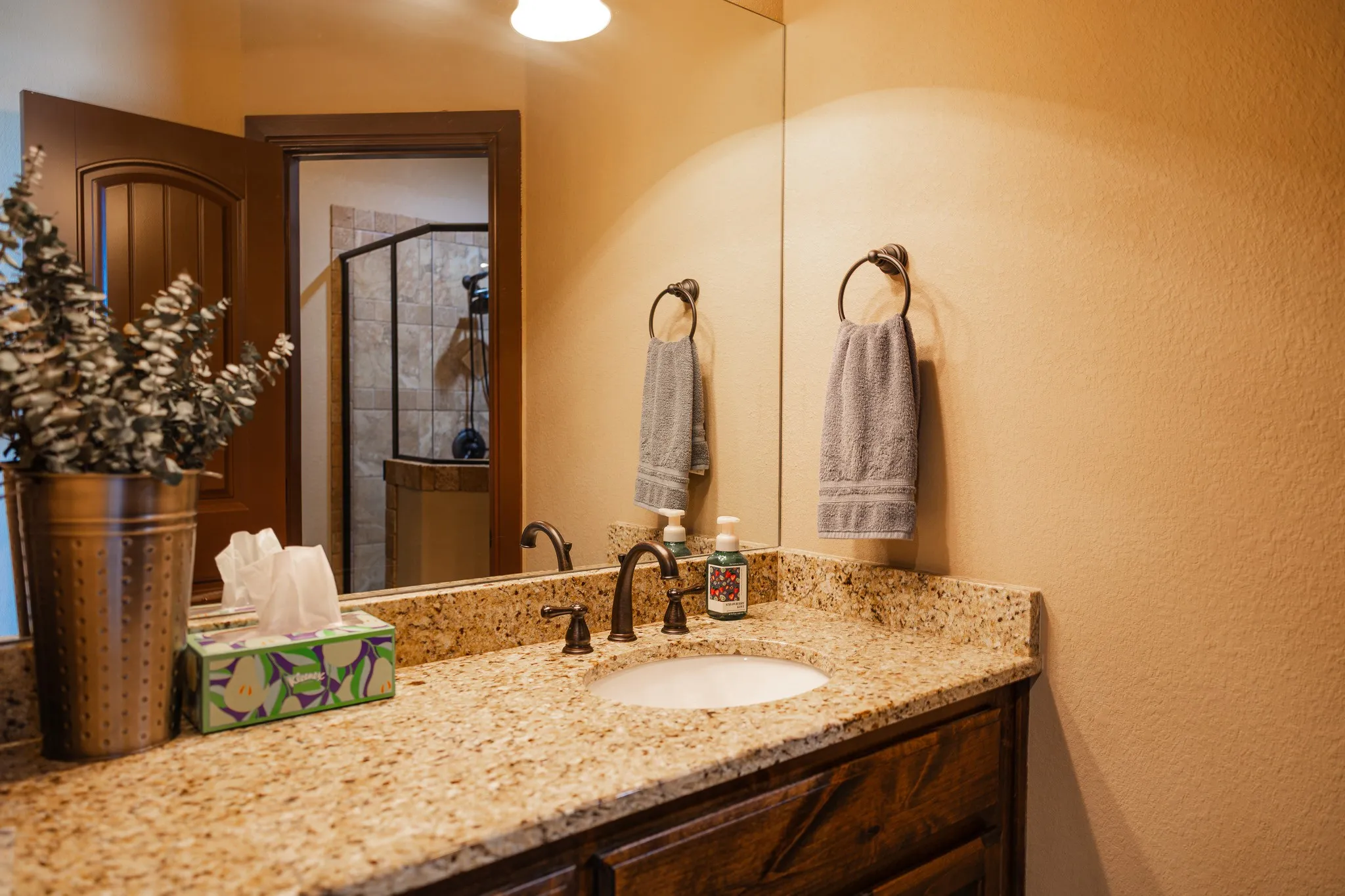 Single Family Residence For Sale in Parker County , 903 S Savage Creek Lane, Weatherford, Texas 76087, 4 Bedrooms, 5 Bathrooms, 4 Garage spaces, 4,890 Sqft, built in 2013, Price $1,095,000, mls#21298981, Real Estate Agent in Weatherford, Homes For Sale in Parker county, Homes For Sale in Weatherford, Realtor in Weatherford Texas, Real Estate Brokerage Independent Realty Texas, Luminita Cordes Realtor