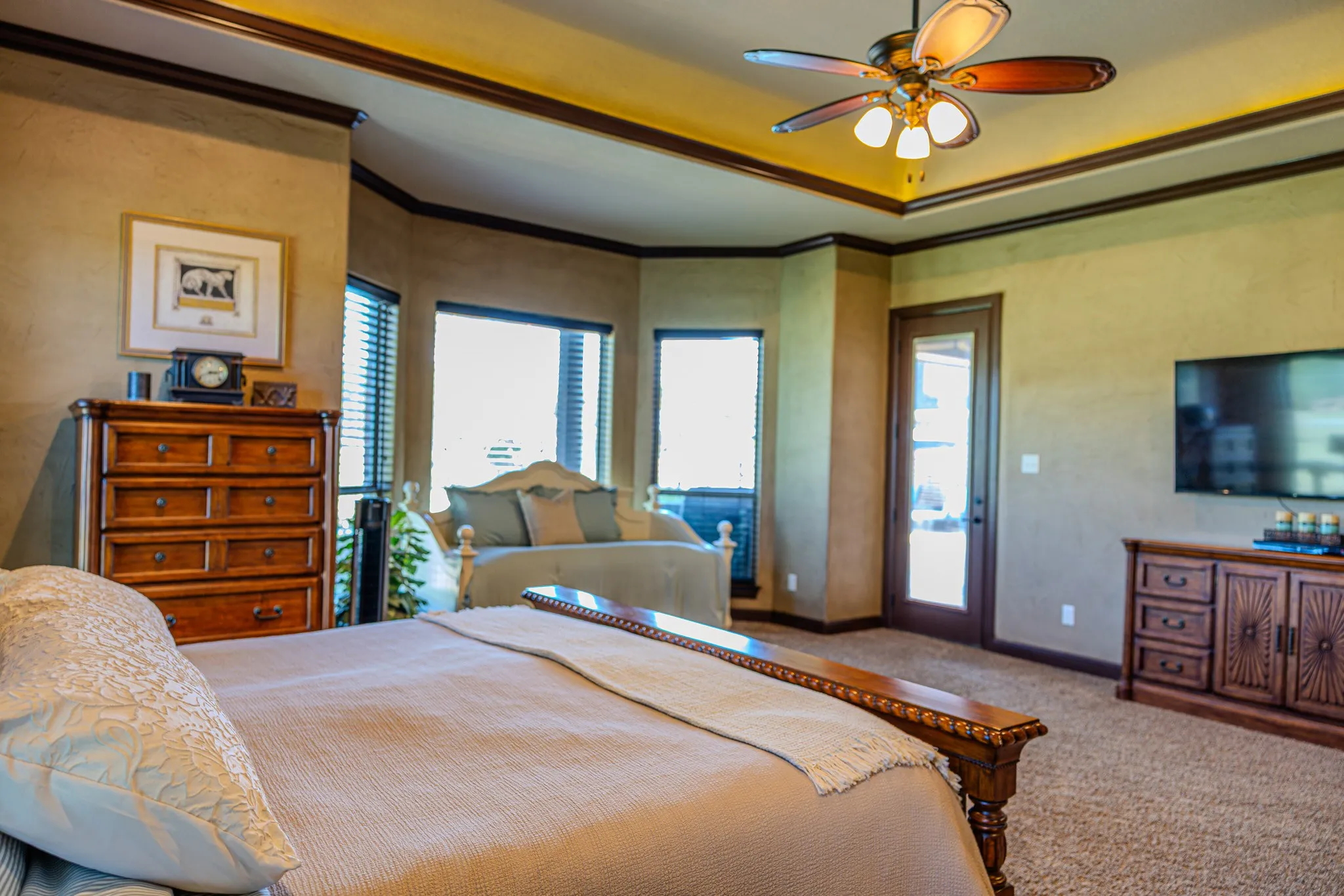 Single Family Residence For Sale in Parker County , 903 S Savage Creek Lane, Weatherford, Texas 76087, 4 Bedrooms, 5 Bathrooms, 4 Garage spaces, 4,890 Sqft, built in 2013, Price $1,095,000, mls#21298981, Real Estate Agent in Weatherford, Homes For Sale in Parker county, Homes For Sale in Weatherford, Realtor in Weatherford Texas, Real Estate Brokerage Independent Realty Texas, Luminita Cordes Realtor
