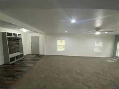 Single Family Residence For Rent in Henderson County , 410 Pleasure Land Road, Gun Barrel City, Texas 75156, 3 Bedroom, 3 Bathroom, Garage spaces, 2,144 Sqft, built in 1976, mls#21306679, Real Estate Agent in Gun Barrel City, Homes For Rent in Henderson county, Homes For Rent in Gun Barrel City, Realtor in Gun Barrel City Texas, Real Estate Brokerage Independent Realty Texas, Luminita Cordes Realtor