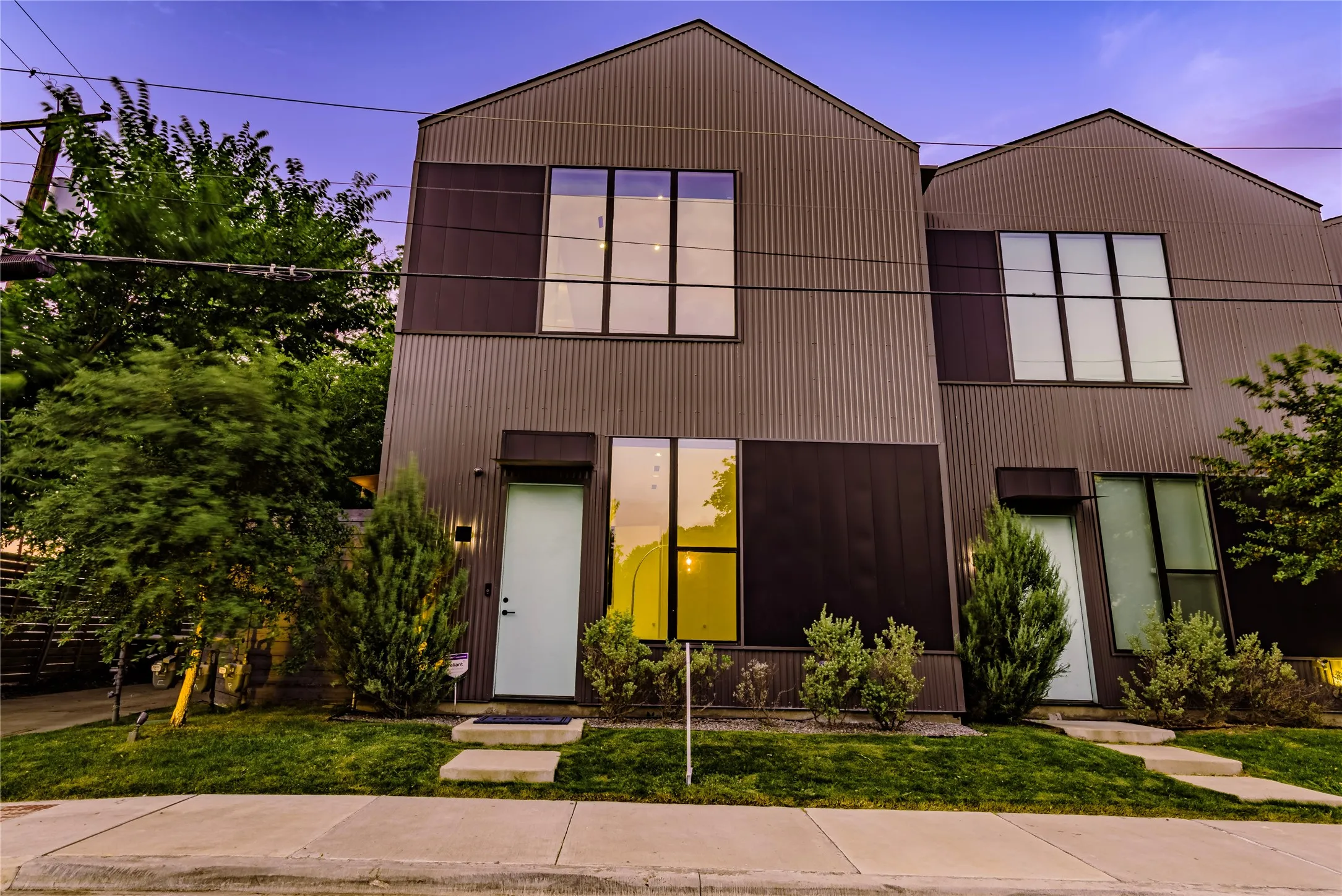 Townhouse For Sale in Dallas County , 1504 Burlew Street 101, Dallas, Texas 75204, 2 Bedrooms, 3 Bathrooms, 2 Garage spaces, 1,505 Sqft, built in 2017, Price $500,000, mls#21306694, Real Estate Agent in Dallas, Homes For Sale in Dallas county, Homes For Sale in Dallas, Realtor in Dallas Texas, Real Estate Brokerage Independent Realty Texas, Luminita Cordes Realtor