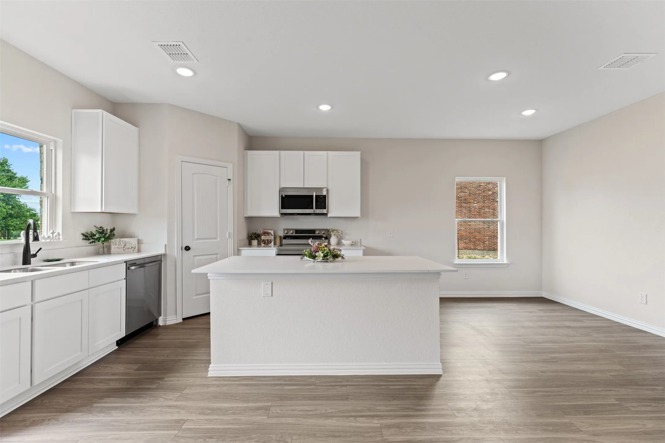 Single Family Residence For Sale in Mc Lennan County , 11404 Themis Court, Waco, Texas 76655, 4 Bedroom, 3 Bathroom, 2 Garage spaces, 1,700 Sqft, built in 2026, mls#21304217, Real Estate Agent in Waco, Homes For Sale in Mc Lennan county, Homes For Sale in Waco, Realtor in Waco Texas, Real Estate Brokerage Independent Realty Texas, Luminita Cordes Realtor