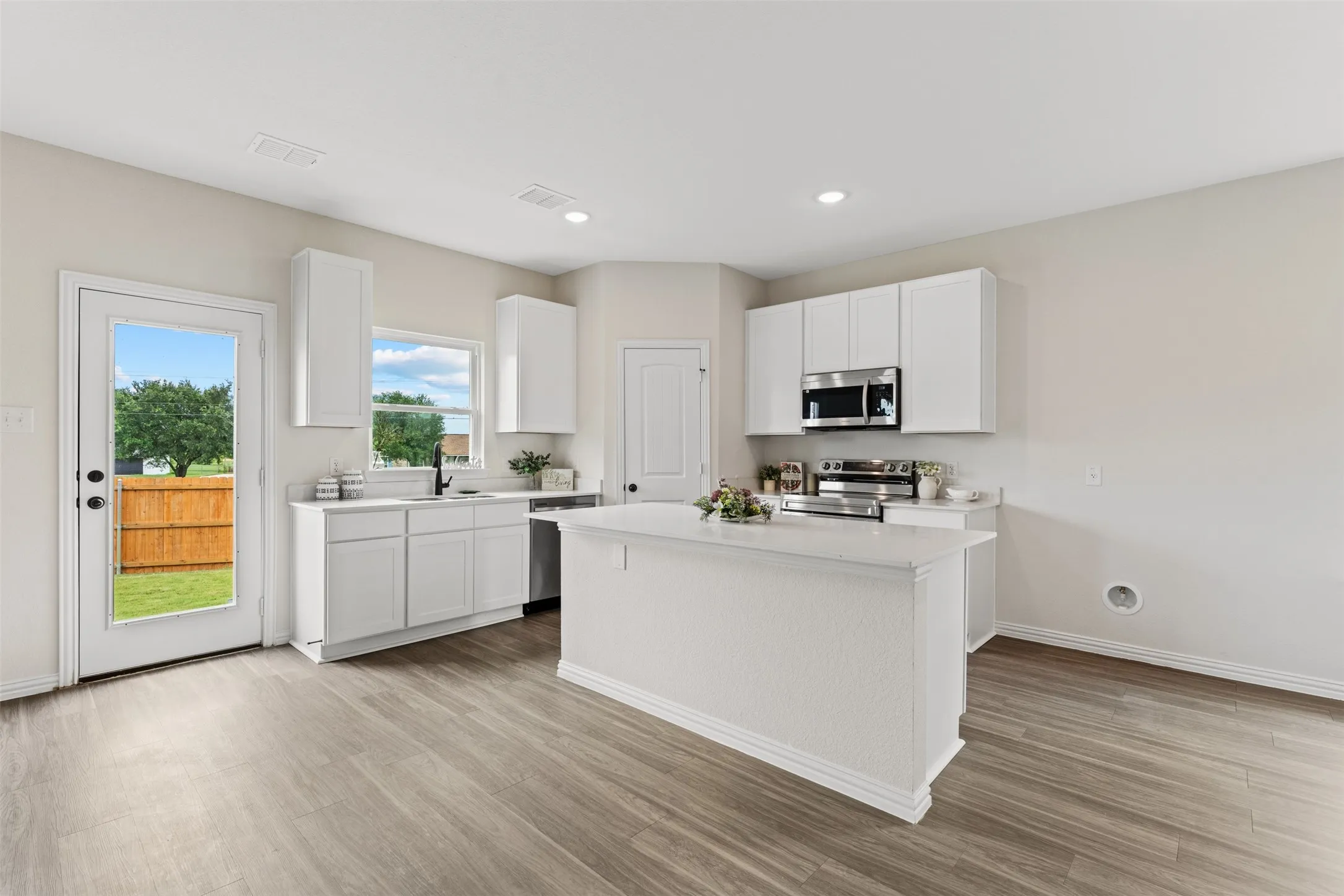 Single Family Residence For Sale in Mc Lennan County , 11404 Themis Court, Waco, Texas 76655, 4 Bedroom, 3 Bathroom, 2 Garage spaces, 1,700 Sqft, built in 2026, mls#21304217, Real Estate Agent in Waco, Homes For Sale in Mc Lennan county, Homes For Sale in Waco, Realtor in Waco Texas, Real Estate Brokerage Independent Realty Texas, Luminita Cordes Realtor