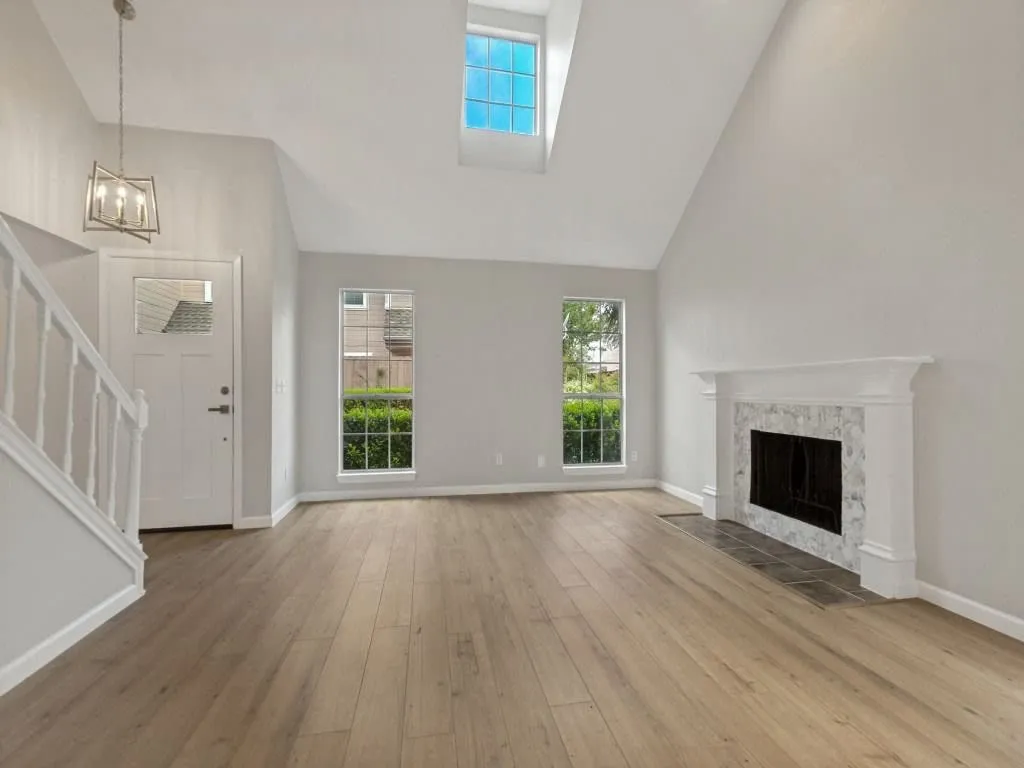 Condominium For Sale in Collin County , 17910 Windflower Way 2302, Dallas, Texas 75252, 3 Bedroom, 3 Bathroom, Garage spaces, 1,297 Sqft, built in 1985, mls#21306698, Real Estate Agent in Dallas, Homes For Sale in Collin county, Homes For Sale in Dallas, Realtor in Dallas Texas, Real Estate Brokerage Independent Realty Texas, Luminita Cordes Realtor