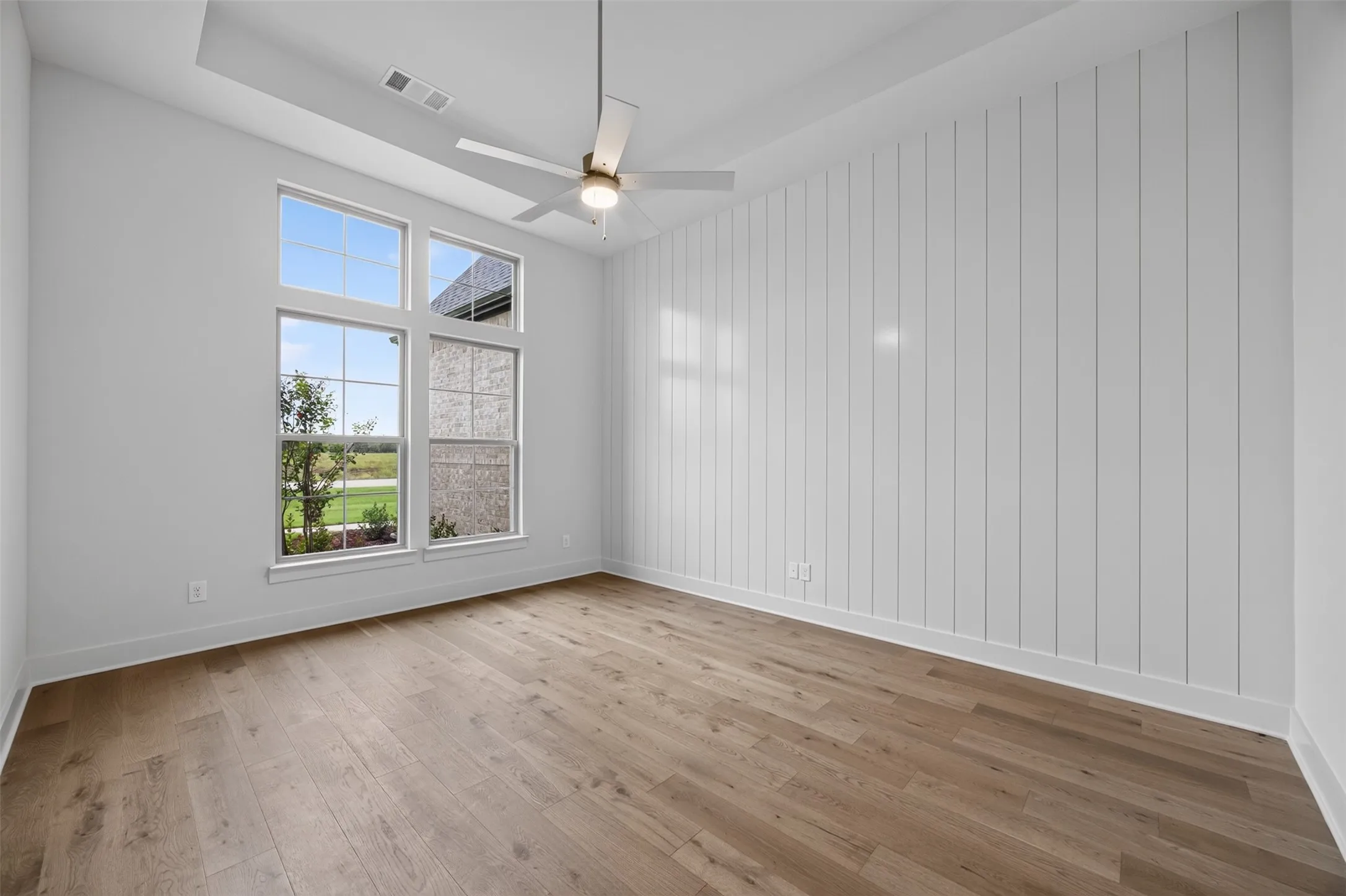 Single Family Residence For Sale in Ellis County , 253 Samir Lane, Waxahachie, Texas 75165, 4 Bedroom, 3 Bathroom, 3 Garage spaces, 3,168 Sqft, built in 2026, mls#21304965, Real Estate Agent in Waxahachie, Homes For Sale in Ellis county, Homes For Sale in Waxahachie, Realtor in Waxahachie Texas, Real Estate Brokerage Independent Realty Texas, Luminita Cordes Realtor
