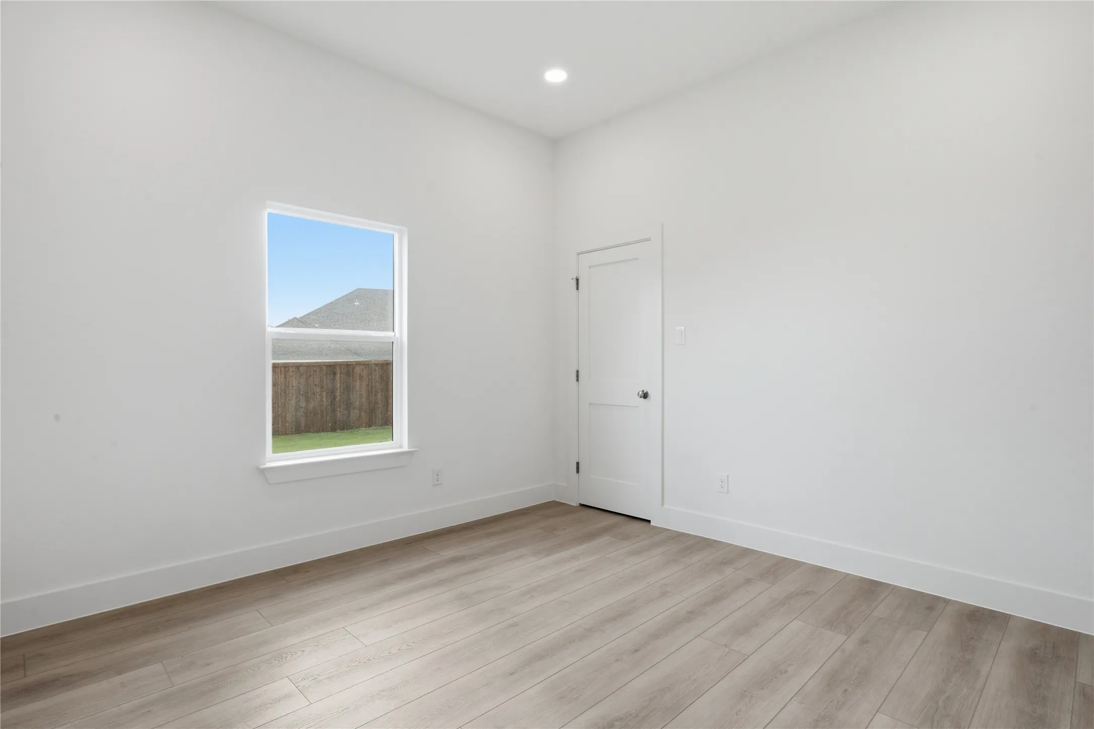 Single Family Residence For Sale in Dallas County , 2622 Bainbridge Drive, Dallas, Texas 75237, 5 Bedroom, 4 Bathroom, 2 Garage spaces, 2,640 Sqft, built in 2026, mls#21306374, Real Estate Agent in Dallas, Homes For Sale in Dallas county, Homes For Sale in Dallas, Realtor in Dallas Texas, Real Estate Brokerage Independent Realty Texas, Luminita Cordes Realtor
