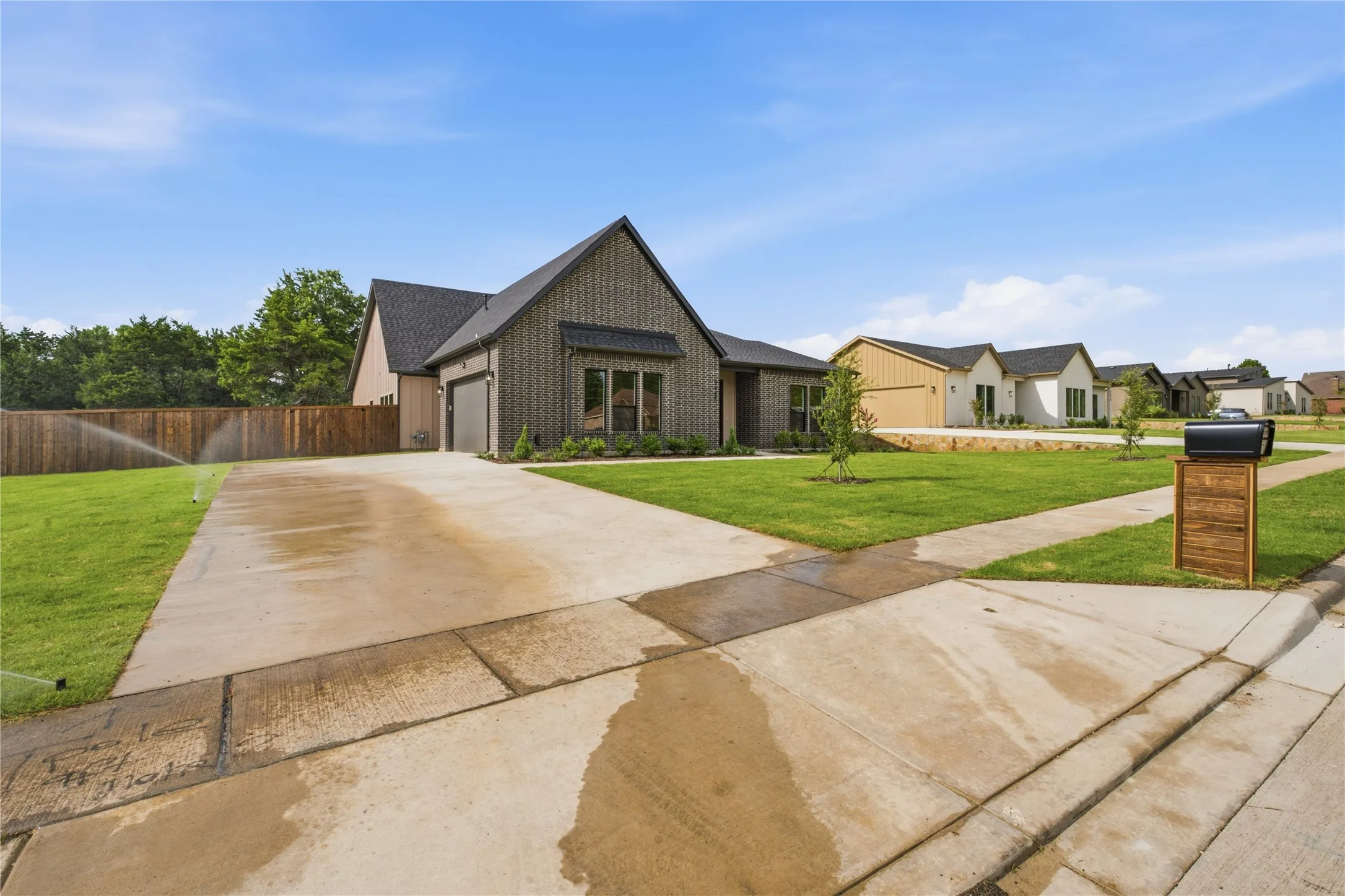Single Family Residence For Sale in Dallas County , 2622 Bainbridge Drive, Dallas, Texas 75237, 5 Bedroom, 4 Bathroom, 2 Garage spaces, 2,640 Sqft, built in 2026, mls#21306374, Real Estate Agent in Dallas, Homes For Sale in Dallas county, Homes For Sale in Dallas, Realtor in Dallas Texas, Real Estate Brokerage Independent Realty Texas, Luminita Cordes Realtor