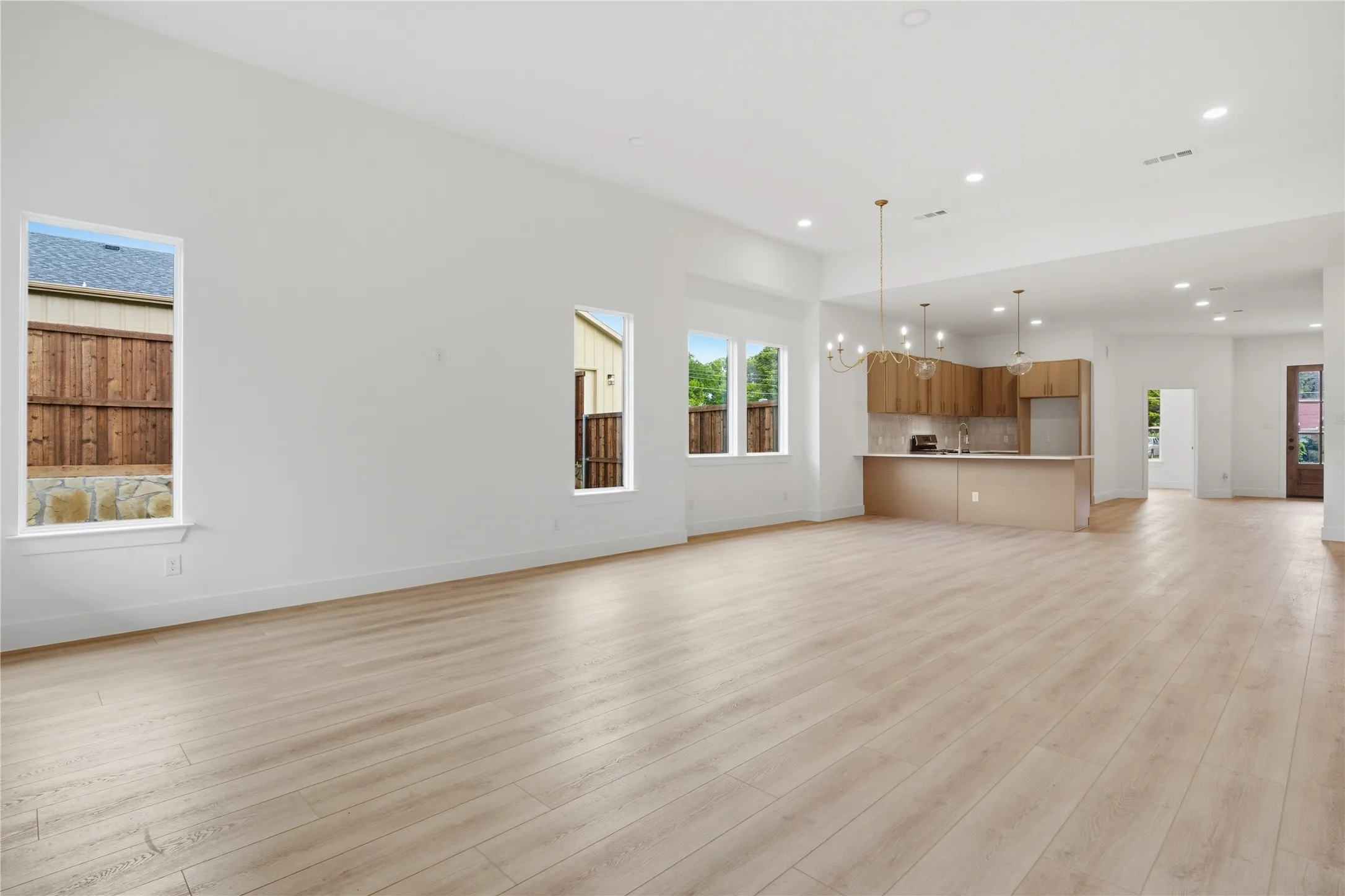 Single Family Residence For Sale in Dallas County , 2622 Bainbridge Drive, Dallas, Texas 75237, 5 Bedroom, 4 Bathroom, 2 Garage spaces, 2,640 Sqft, built in 2026, mls#21306374, Real Estate Agent in Dallas, Homes For Sale in Dallas county, Homes For Sale in Dallas, Realtor in Dallas Texas, Real Estate Brokerage Independent Realty Texas, Luminita Cordes Realtor