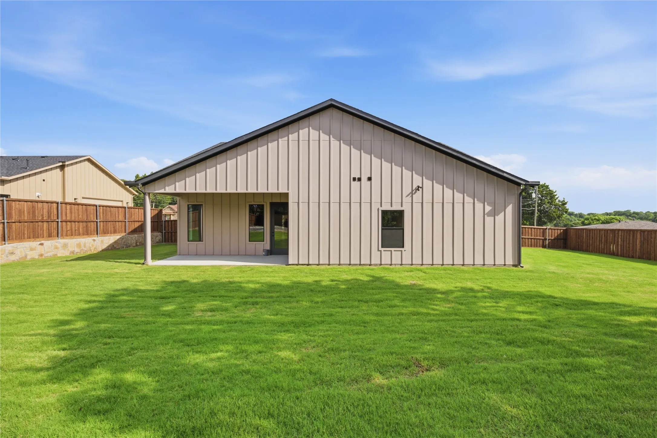 Single Family Residence For Sale in Dallas County , 2622 Bainbridge Drive, Dallas, Texas 75237, 5 Bedroom, 4 Bathroom, 2 Garage spaces, 2,640 Sqft, built in 2026, mls#21306374, Real Estate Agent in Dallas, Homes For Sale in Dallas county, Homes For Sale in Dallas, Realtor in Dallas Texas, Real Estate Brokerage Independent Realty Texas, Luminita Cordes Realtor