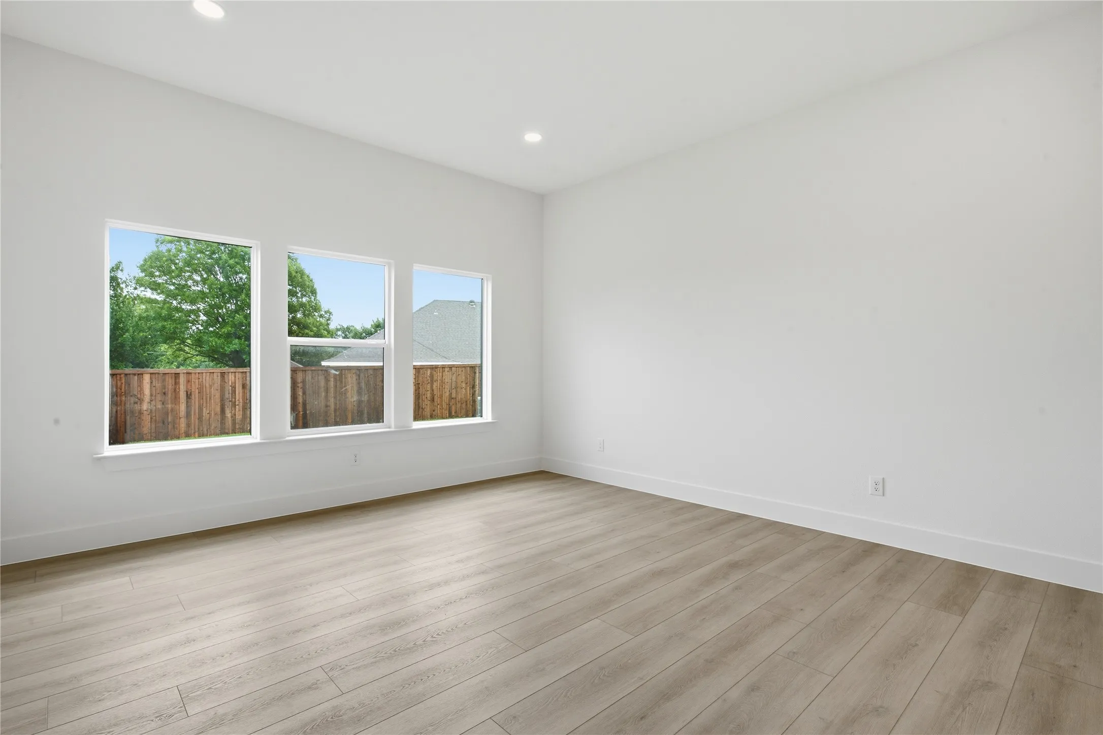 Single Family Residence For Sale in Dallas County , 2622 Bainbridge Drive, Dallas, Texas 75237, 5 Bedroom, 4 Bathroom, 2 Garage spaces, 2,640 Sqft, built in 2026, mls#21306374, Real Estate Agent in Dallas, Homes For Sale in Dallas county, Homes For Sale in Dallas, Realtor in Dallas Texas, Real Estate Brokerage Independent Realty Texas, Luminita Cordes Realtor