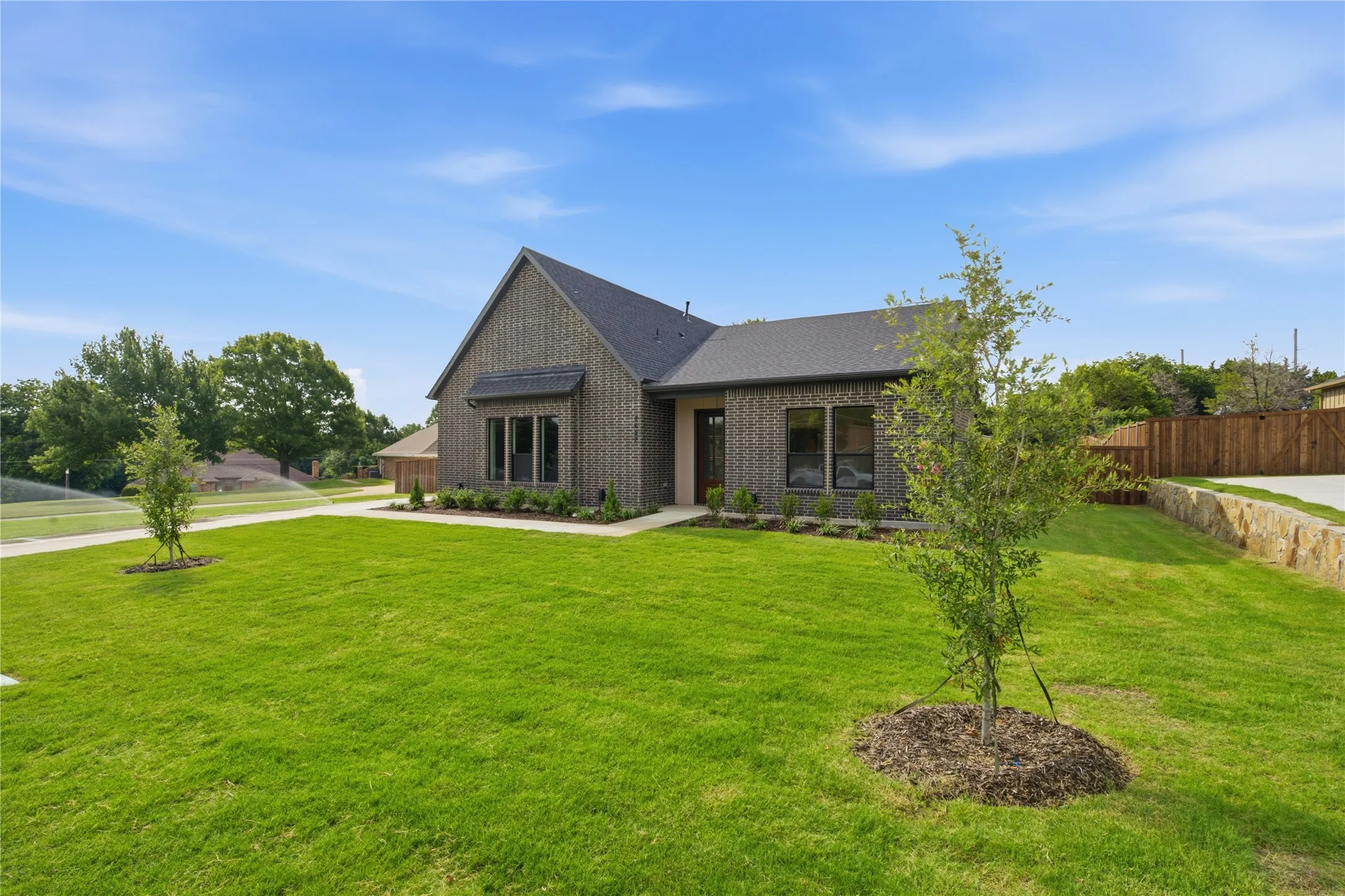 Single Family Residence For Sale in Dallas County , 2622 Bainbridge Drive, Dallas, Texas 75237, 5 Bedroom, 4 Bathroom, 2 Garage spaces, 2,640 Sqft, built in 2026, mls#21306374, Real Estate Agent in Dallas, Homes For Sale in Dallas county, Homes For Sale in Dallas, Realtor in Dallas Texas, Real Estate Brokerage Independent Realty Texas, Luminita Cordes Realtor